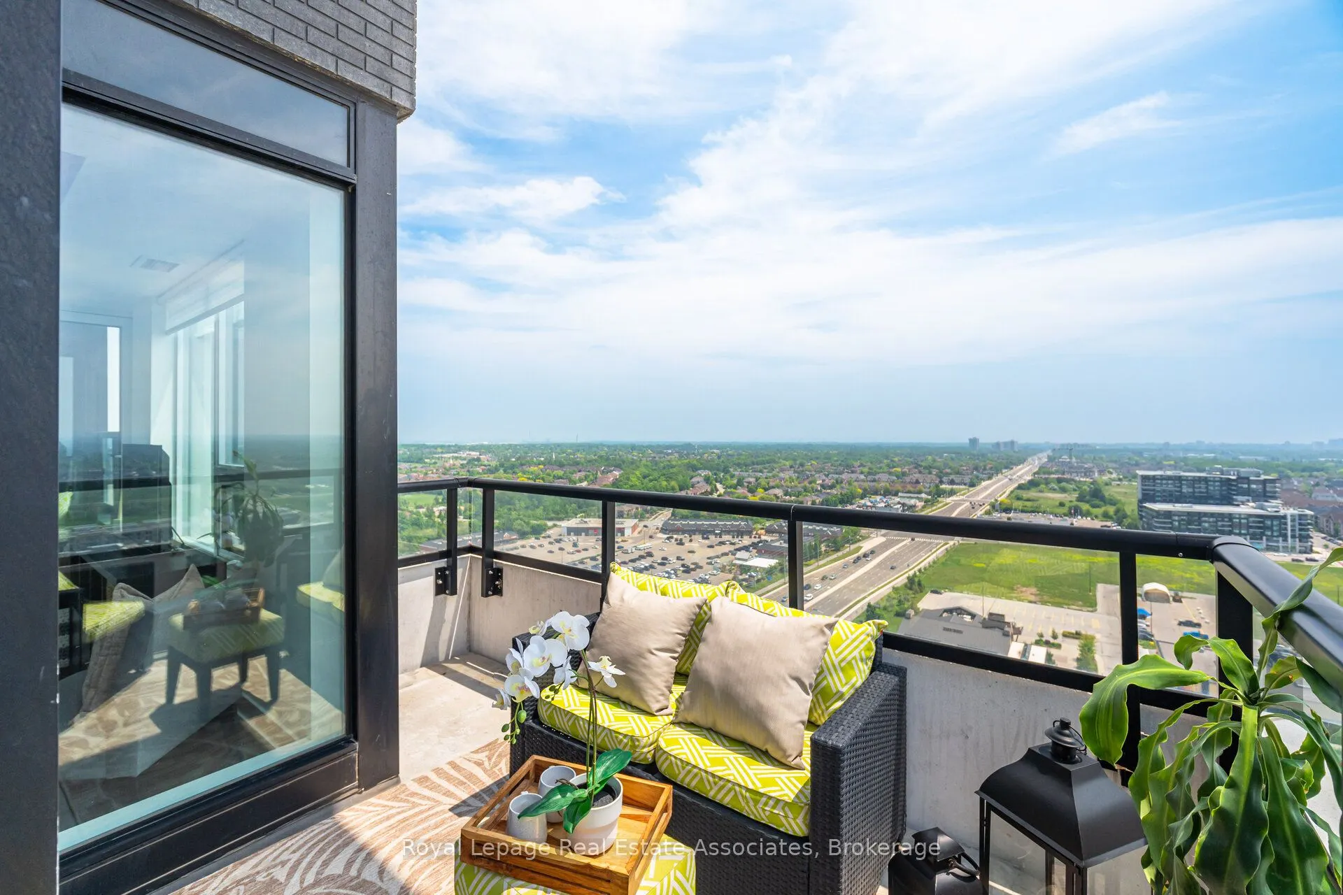 297 Oak Walk Drive, #2003