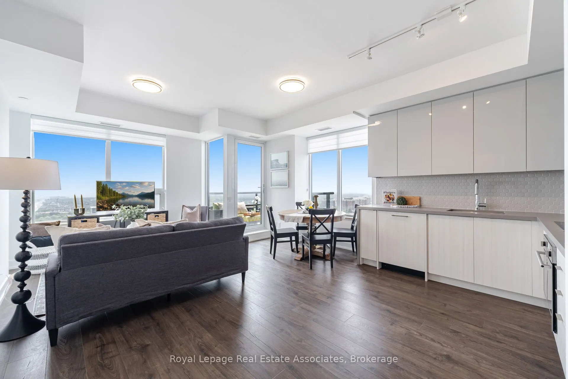297 Oak Walk Drive, #2003