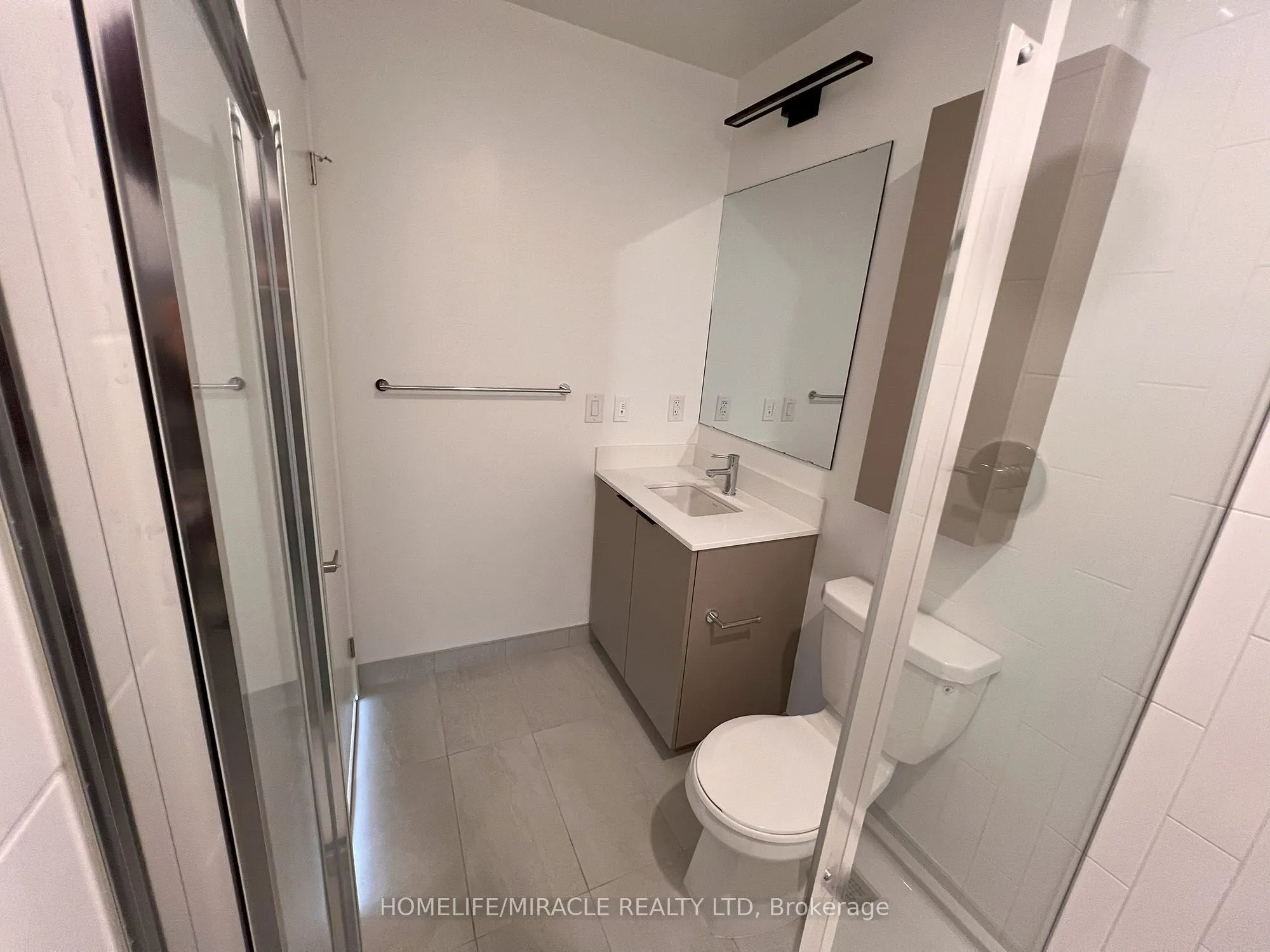 2485 Eglinton Avenue W, #422