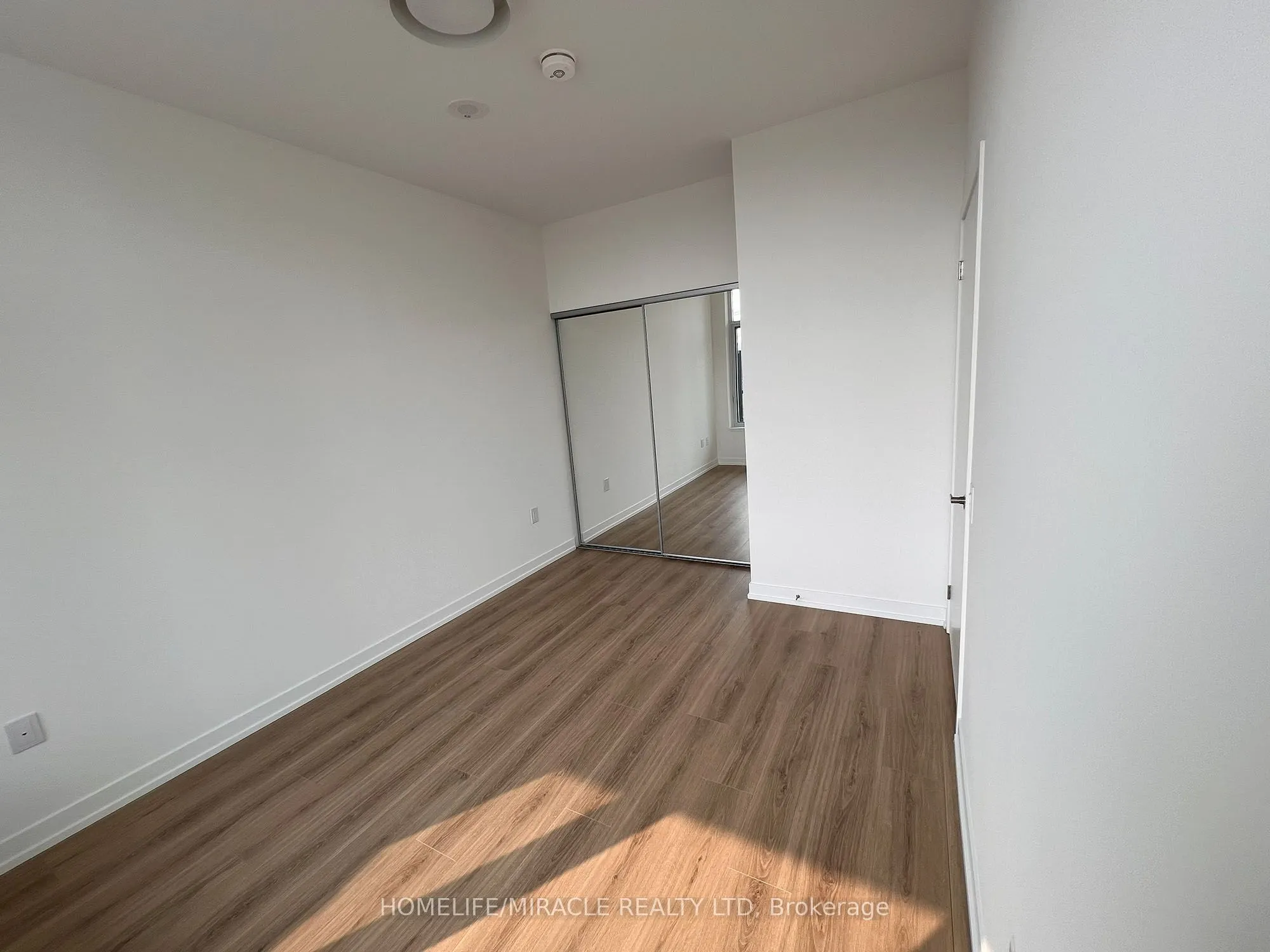 2485 Eglinton Avenue W, #422
