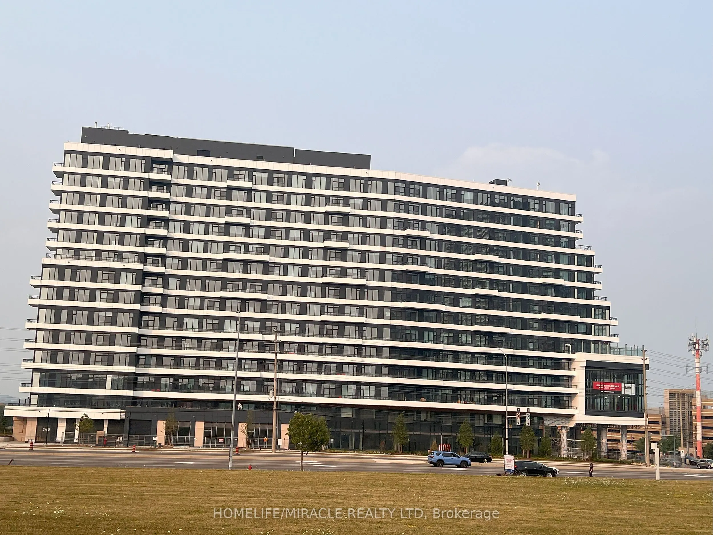 2485 Eglinton Avenue W, #422