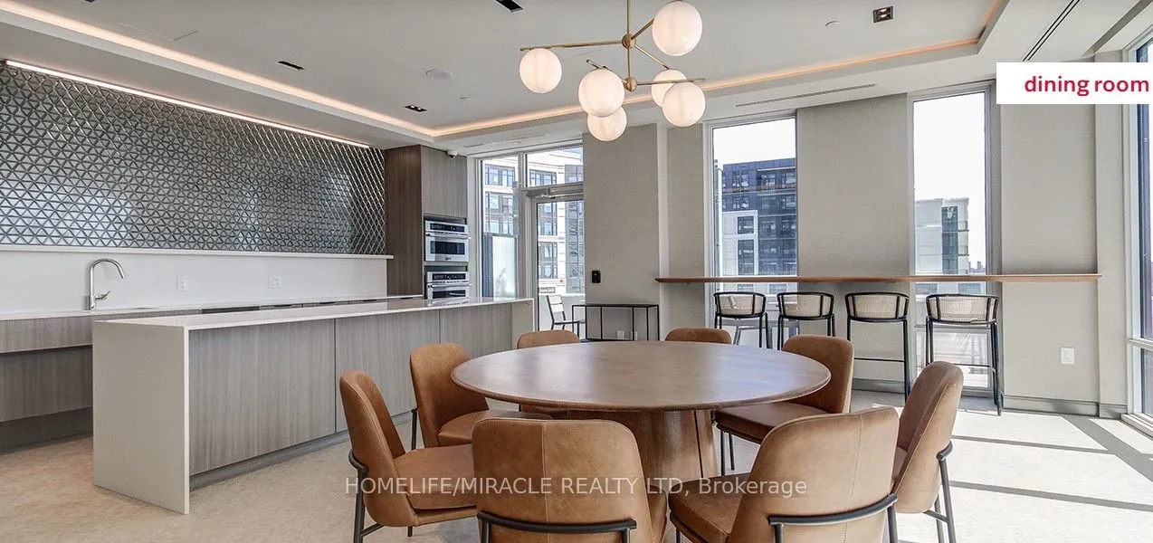 2485 Eglinton Avenue W, #422