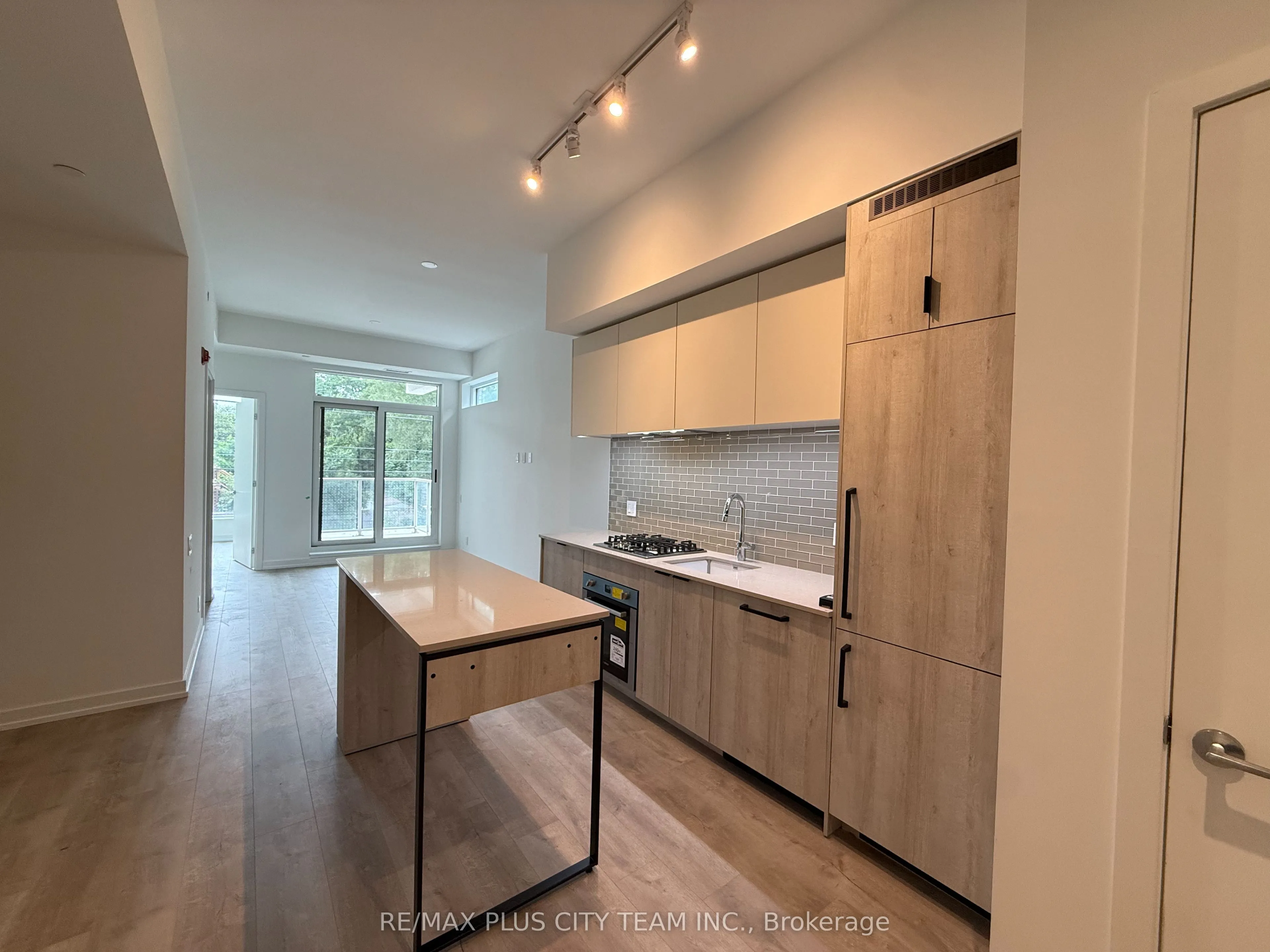 722 Marlee Avenue, #202