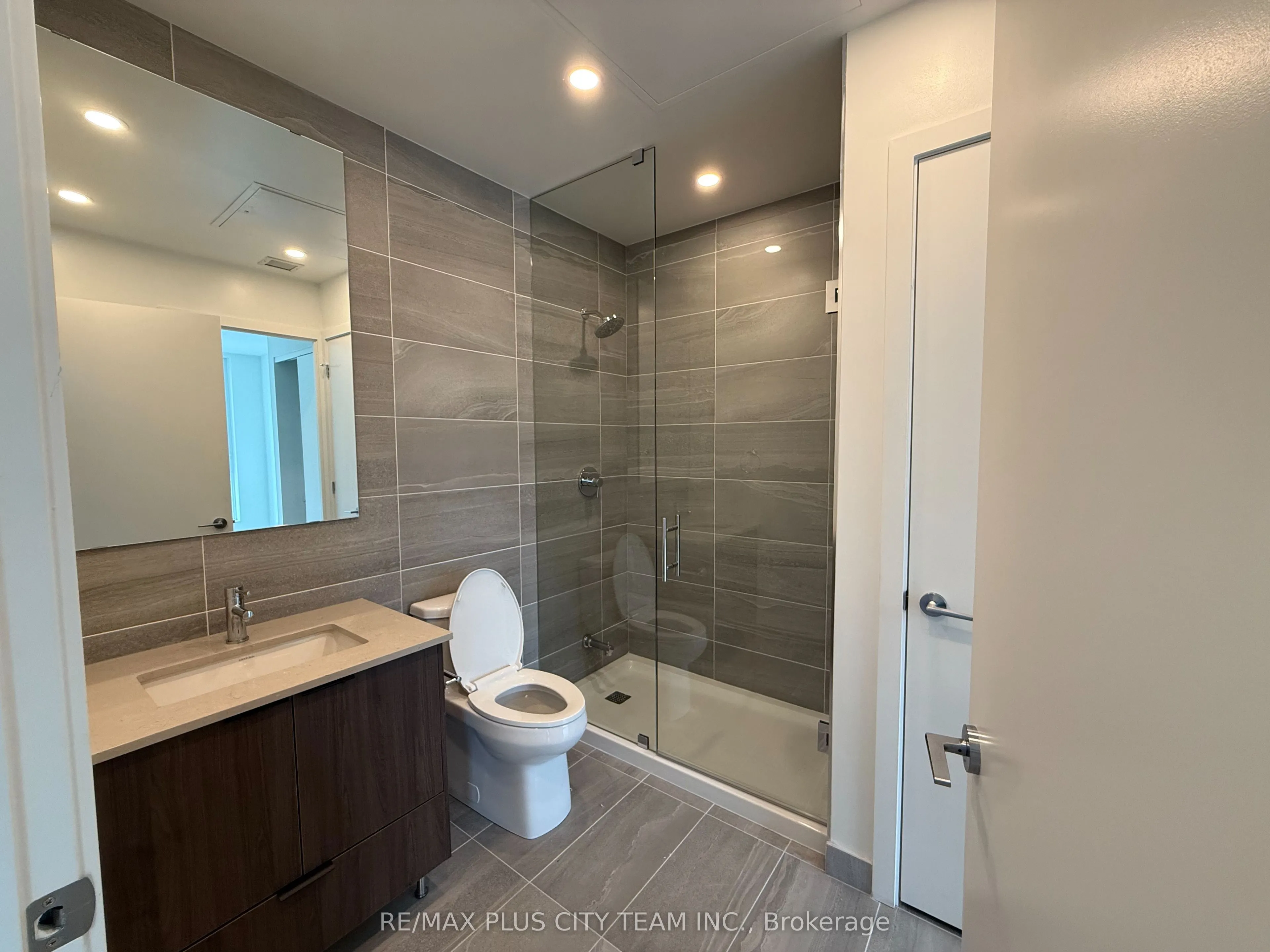 722 Marlee Avenue, #202