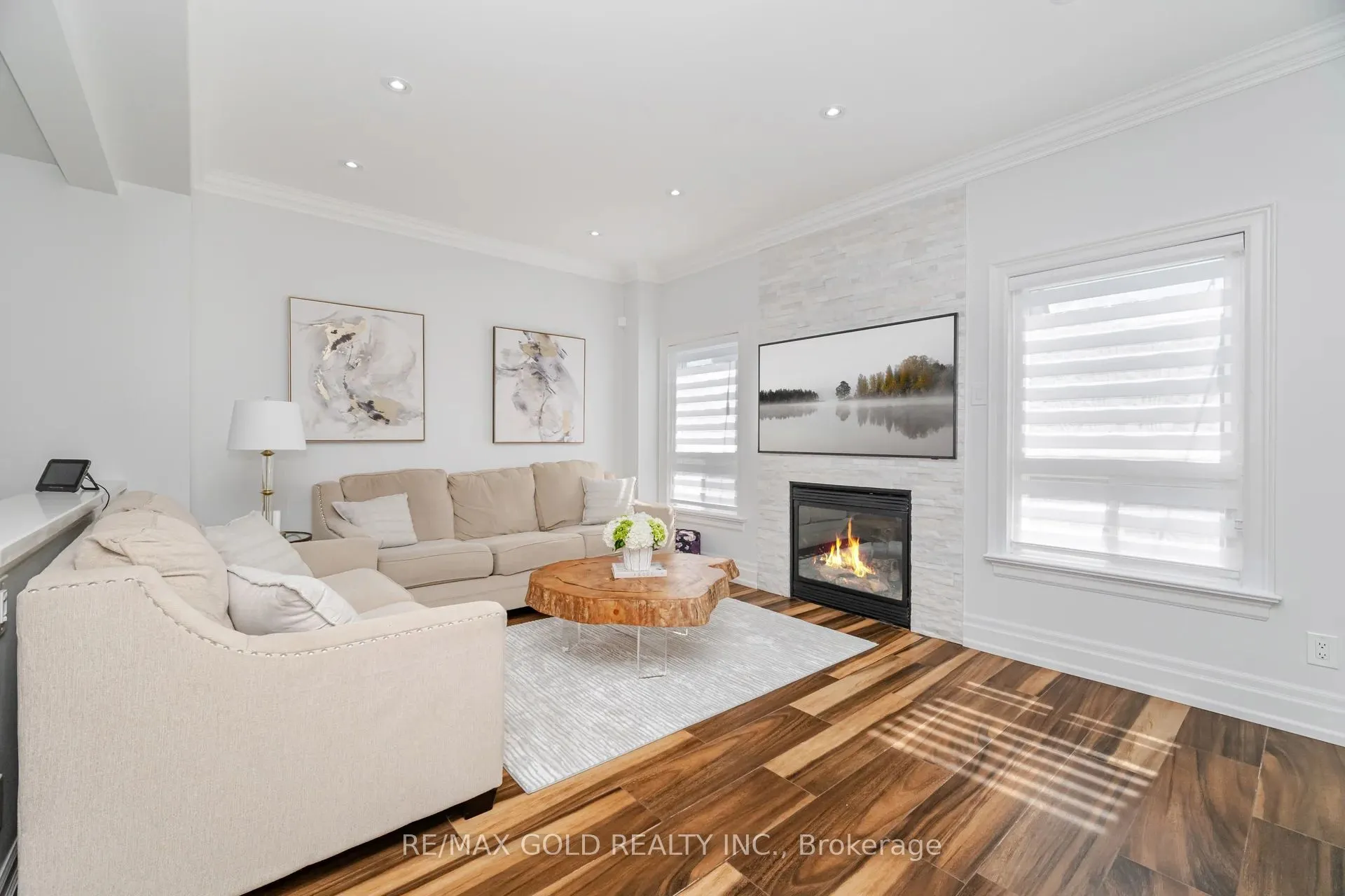10 Cloverlawn Street