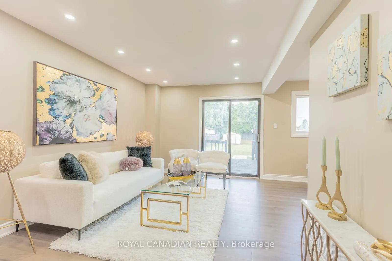 60 Cherrytree Drive W