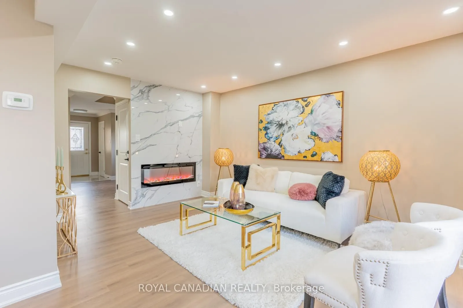 60 Cherrytree Drive W
