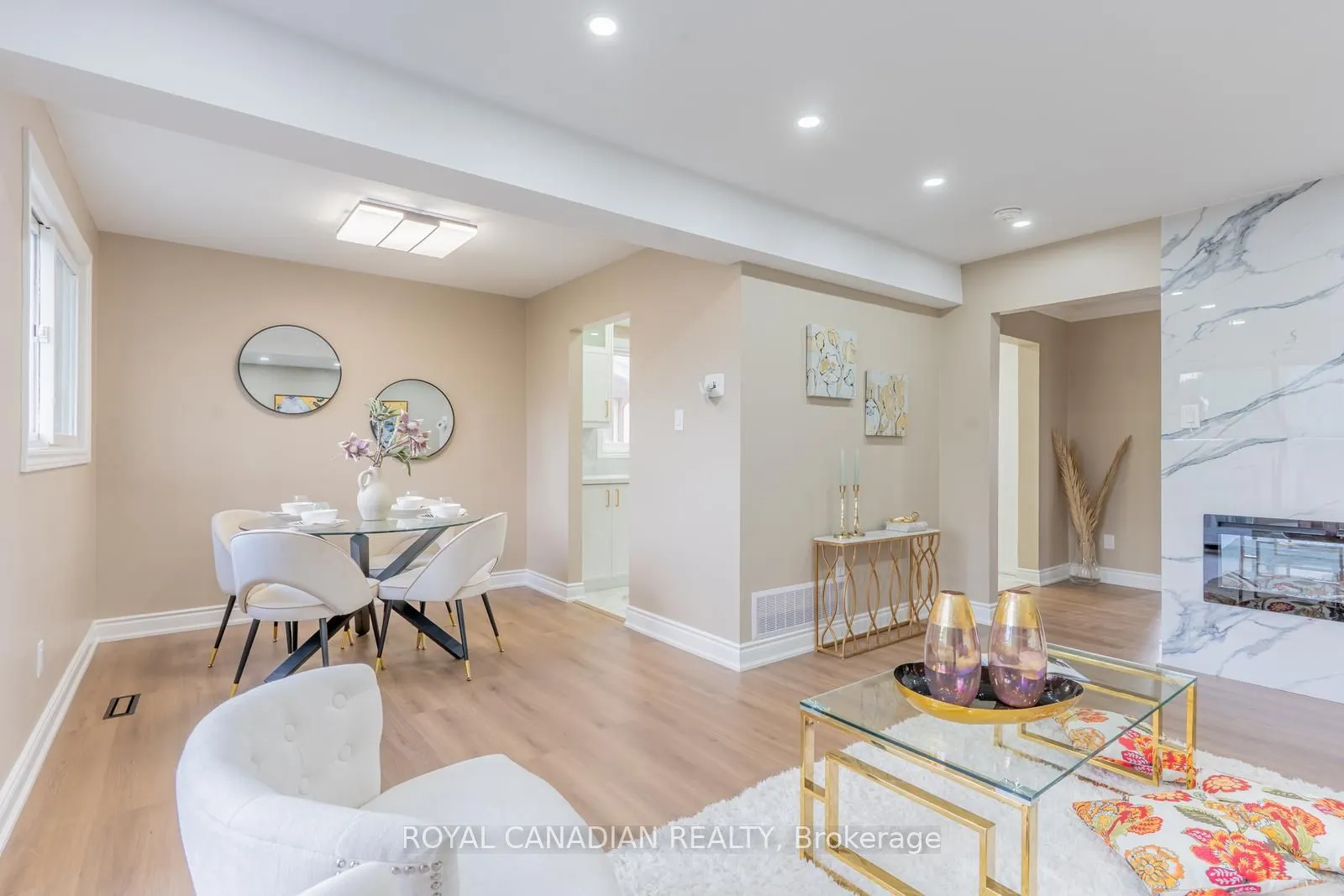 60 Cherrytree Drive W