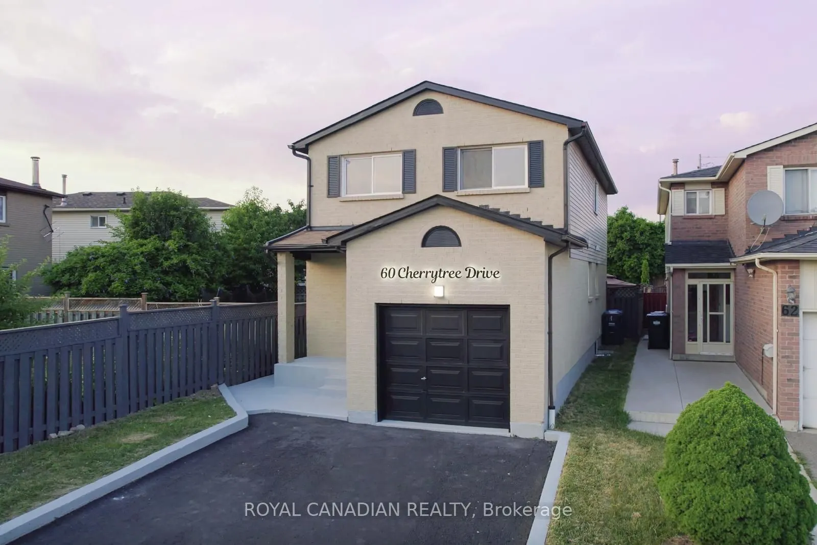60 Cherrytree Drive W