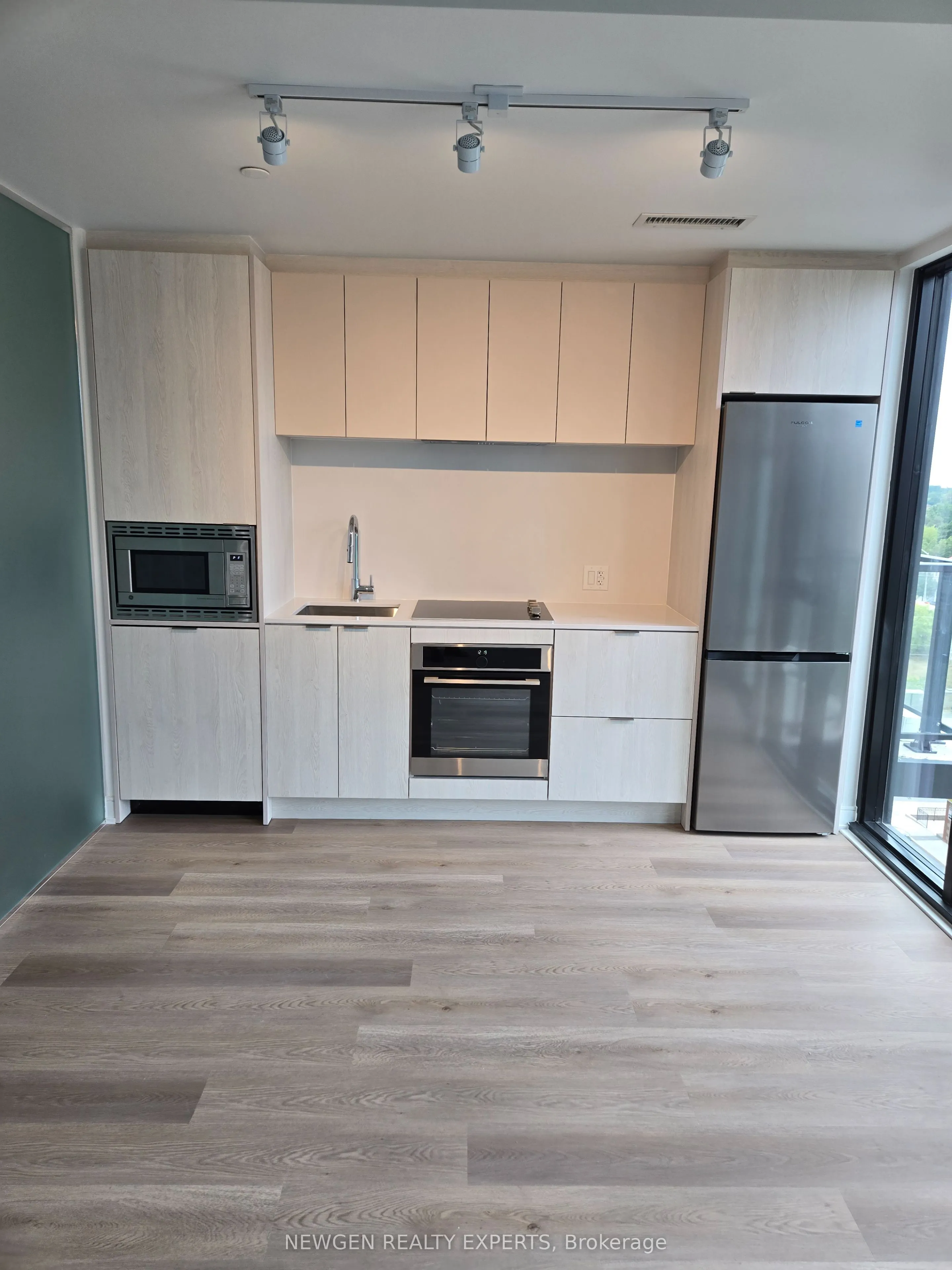 3009 Novar Road, #715