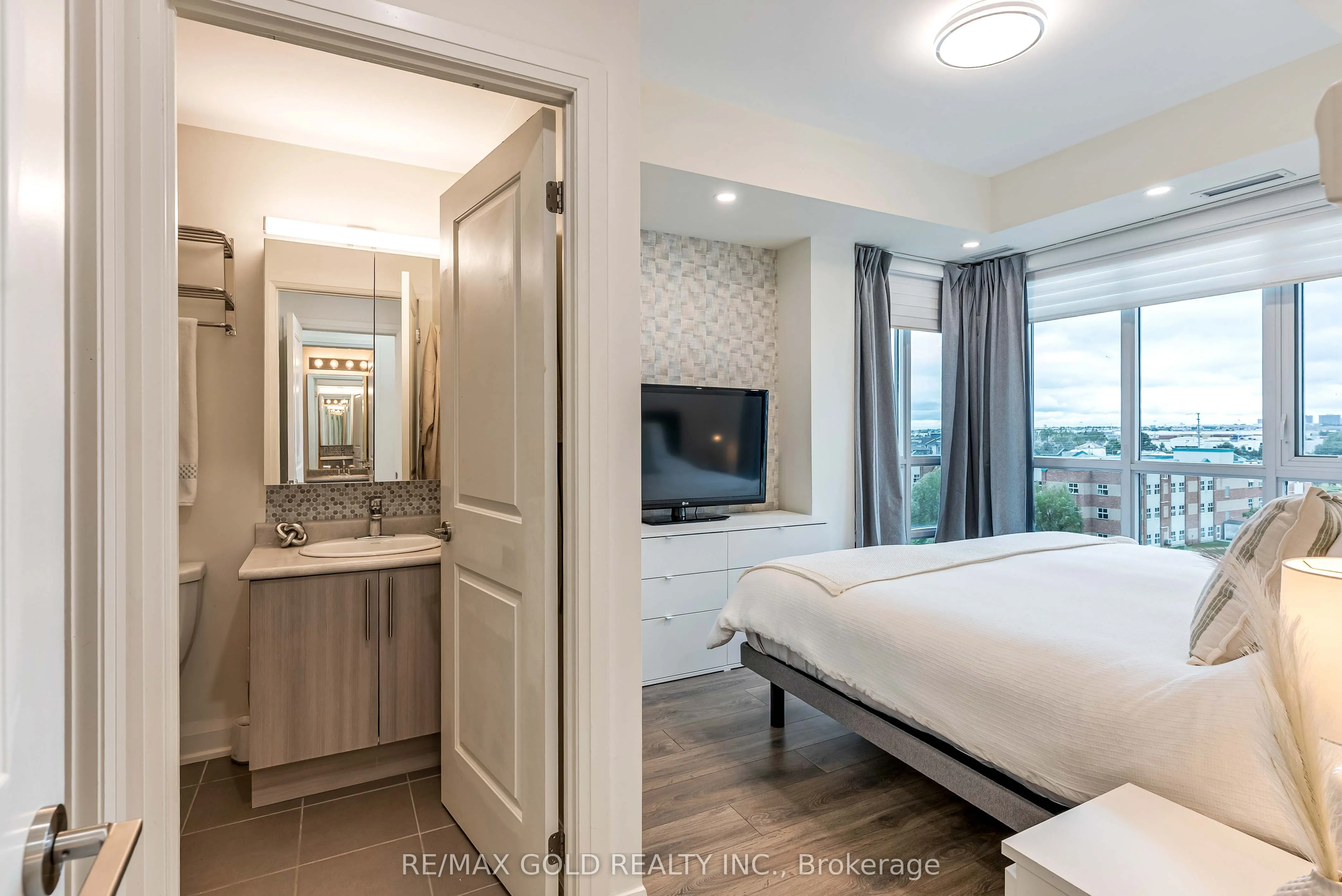 55 Yorkland Boulevard, #503