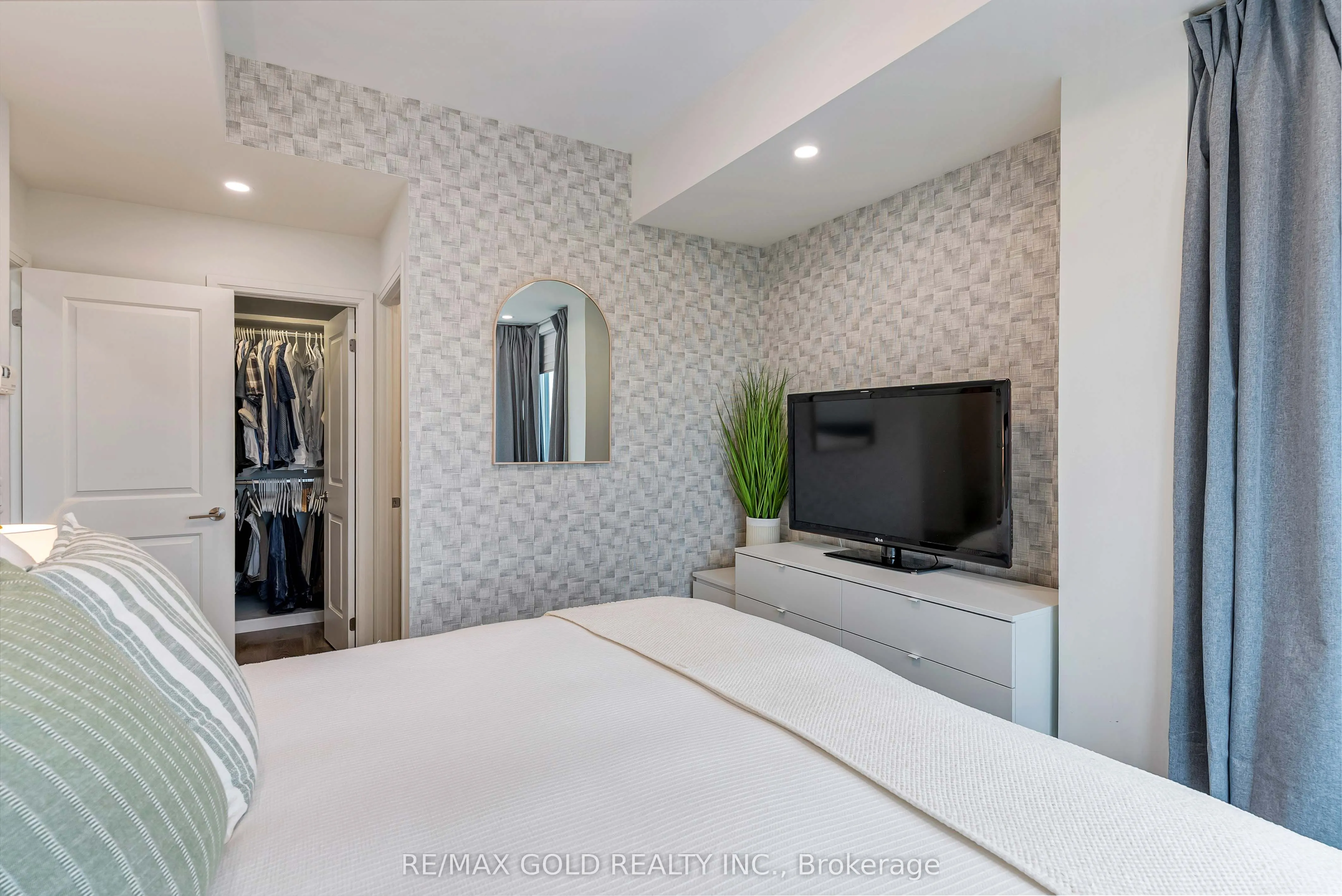 55 Yorkland Boulevard, #503