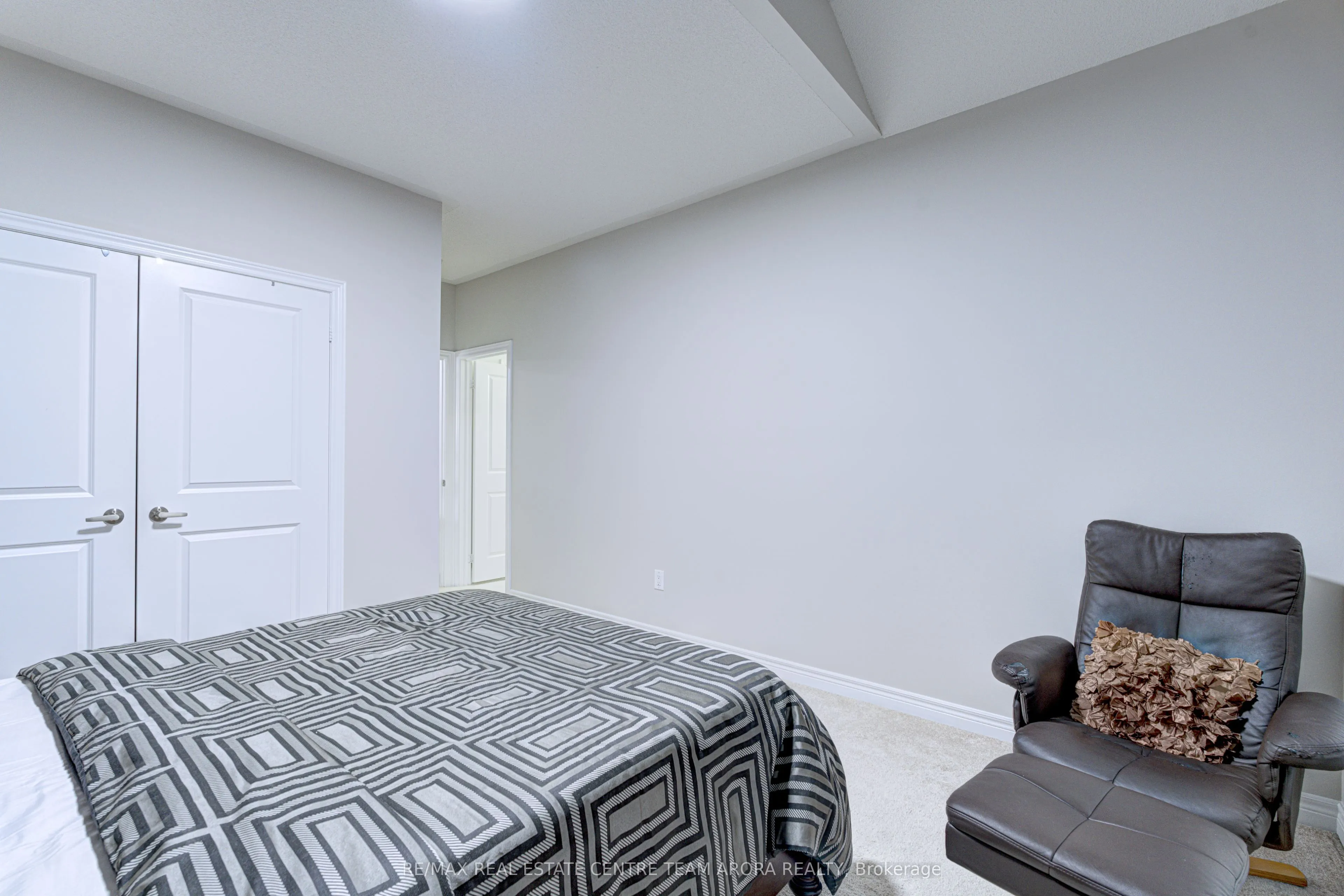 14 Fruitvale Circle