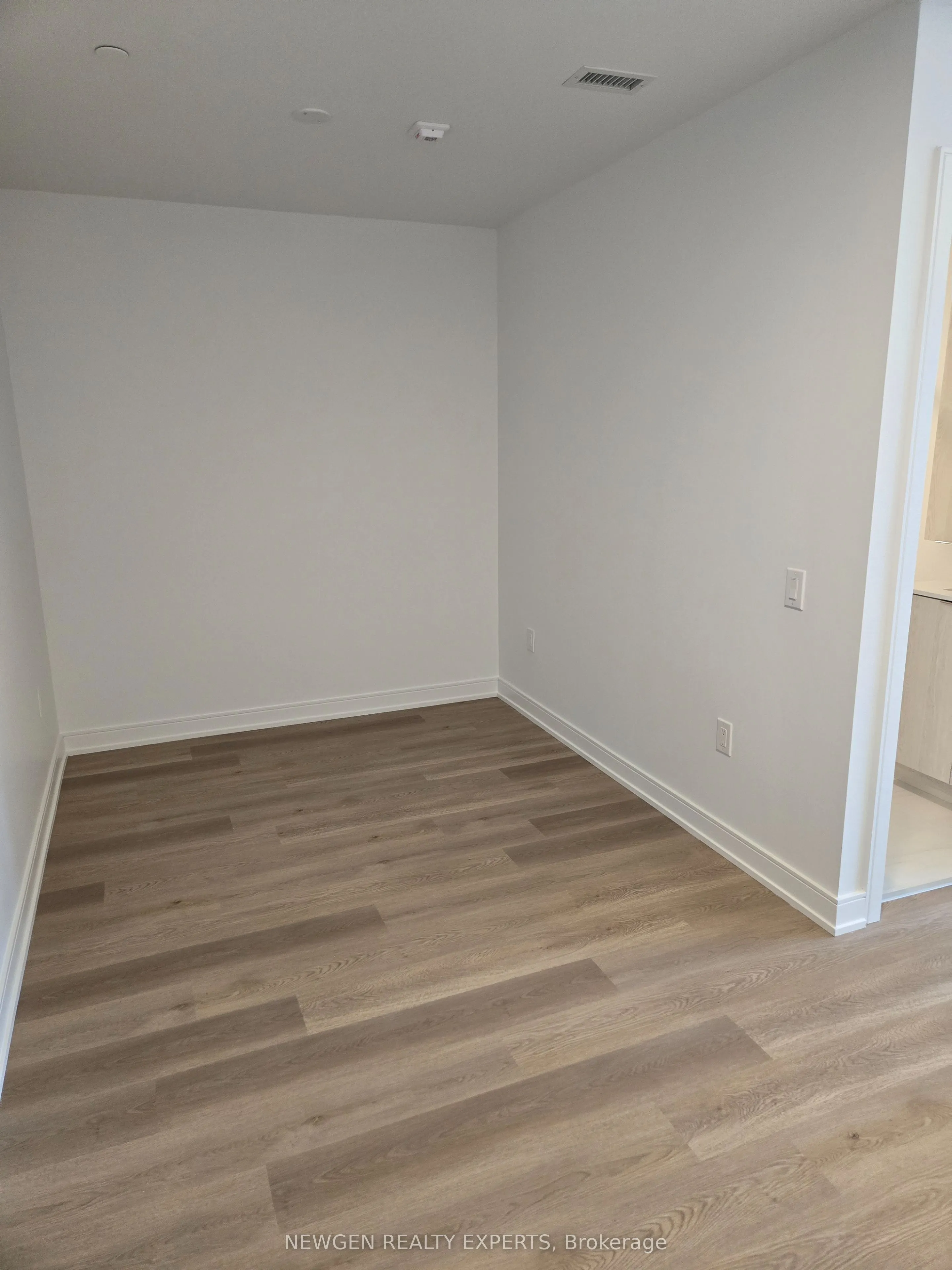 3009 Novar Road, #717