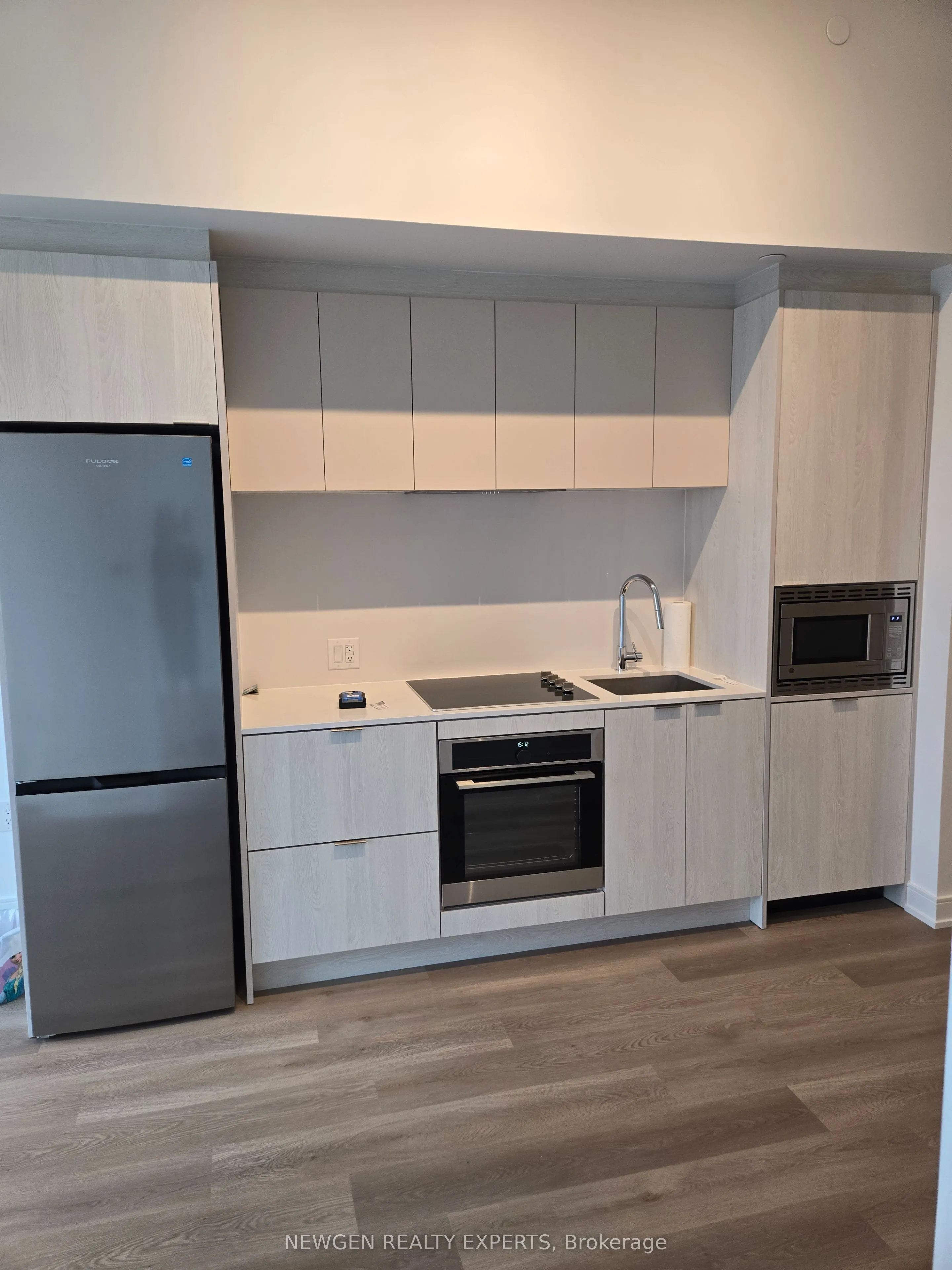 3009 Novar Road, #717