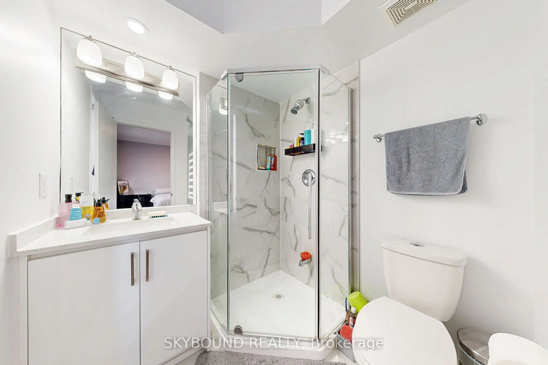 3088 Eglinton Avenue W, #85