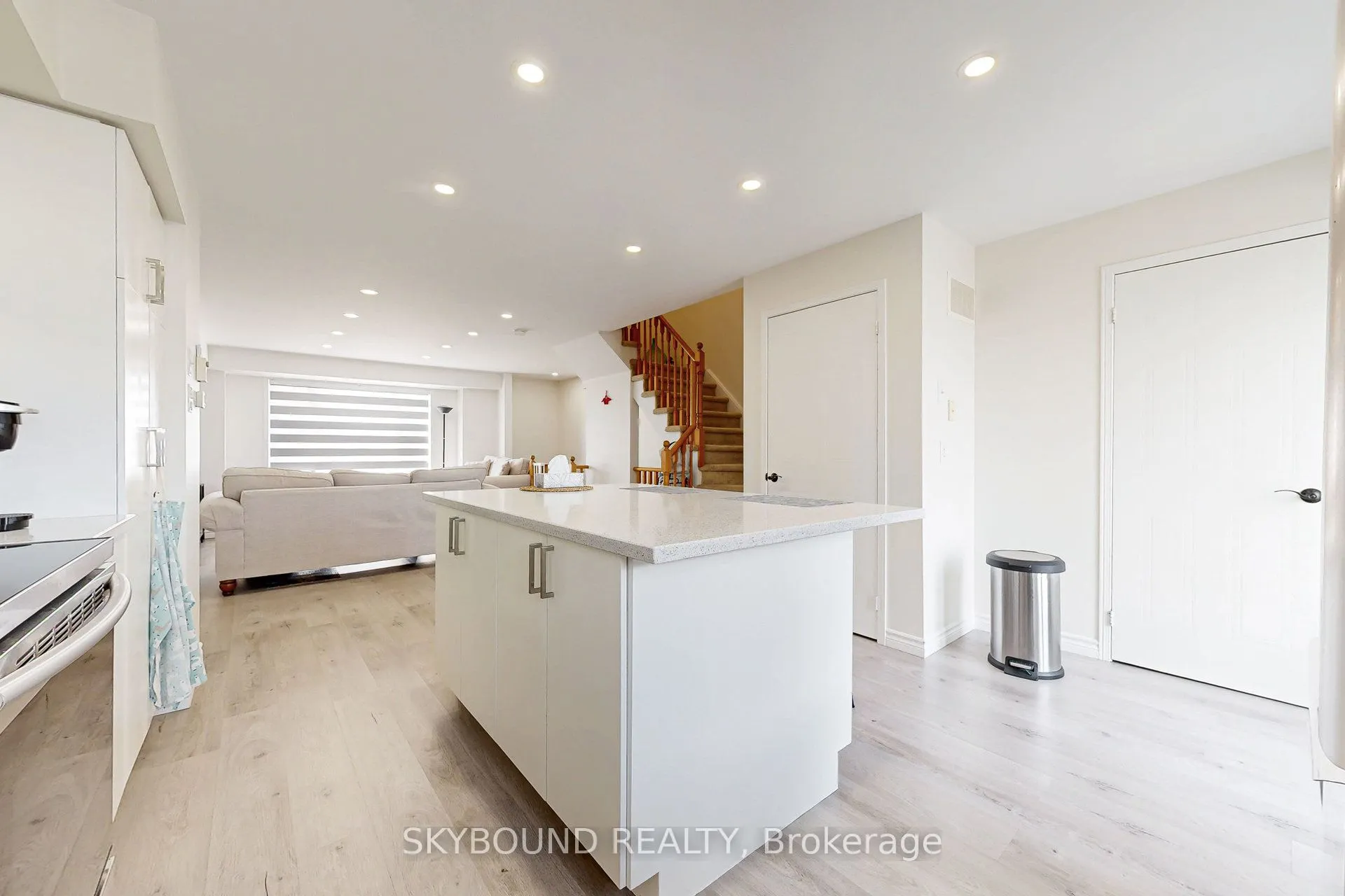 3088 Eglinton Avenue W, #85