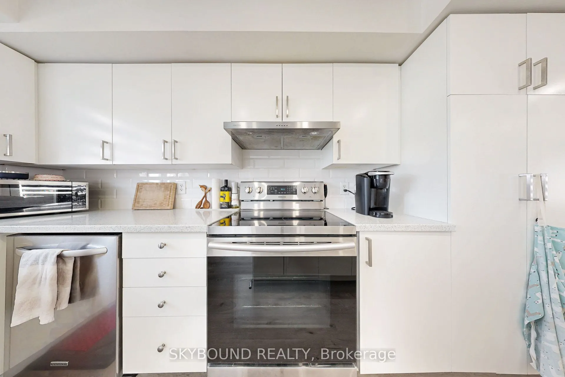 3088 Eglinton Avenue W, #85
