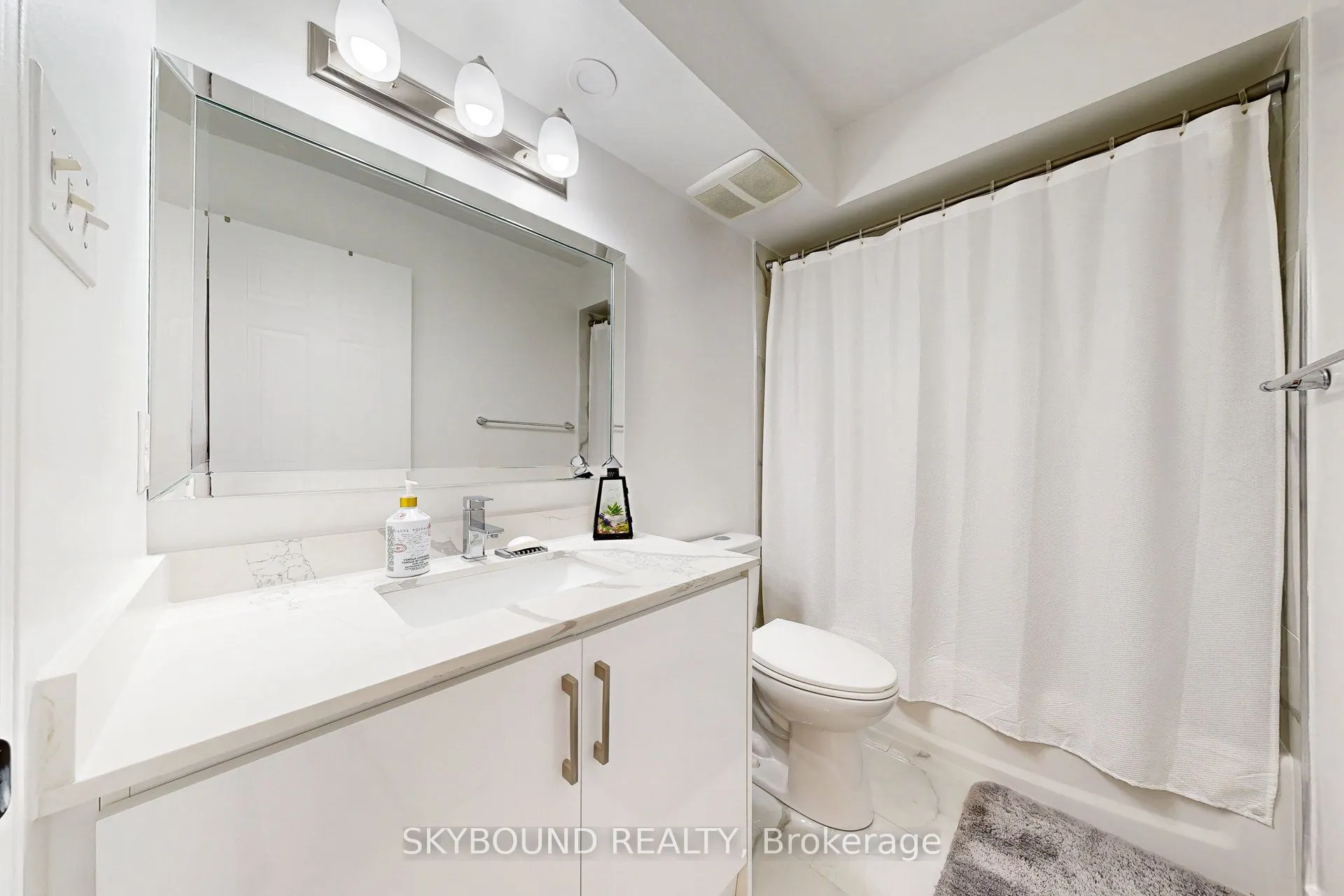3088 Eglinton Avenue W, #85