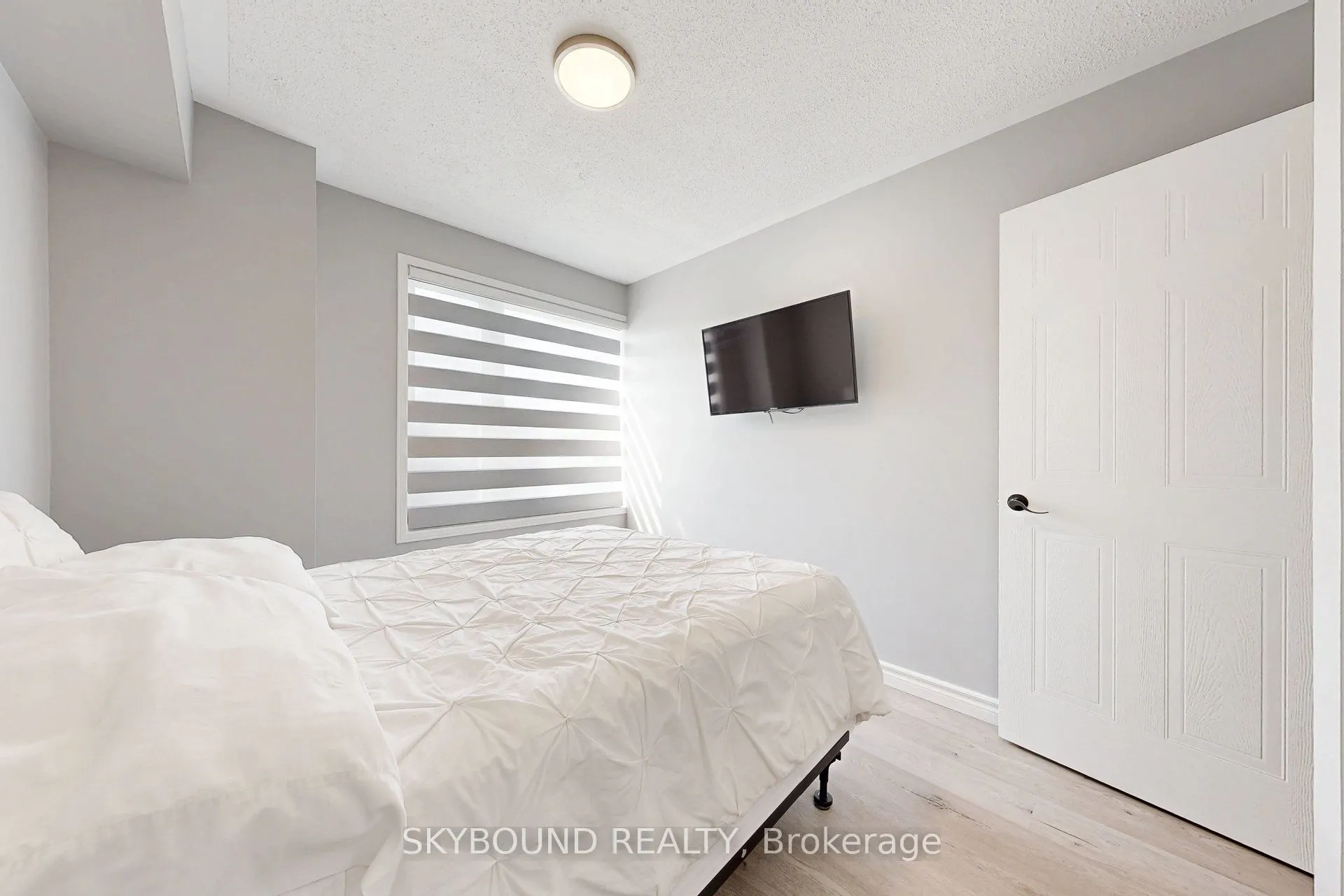 3088 Eglinton Avenue W, #85
