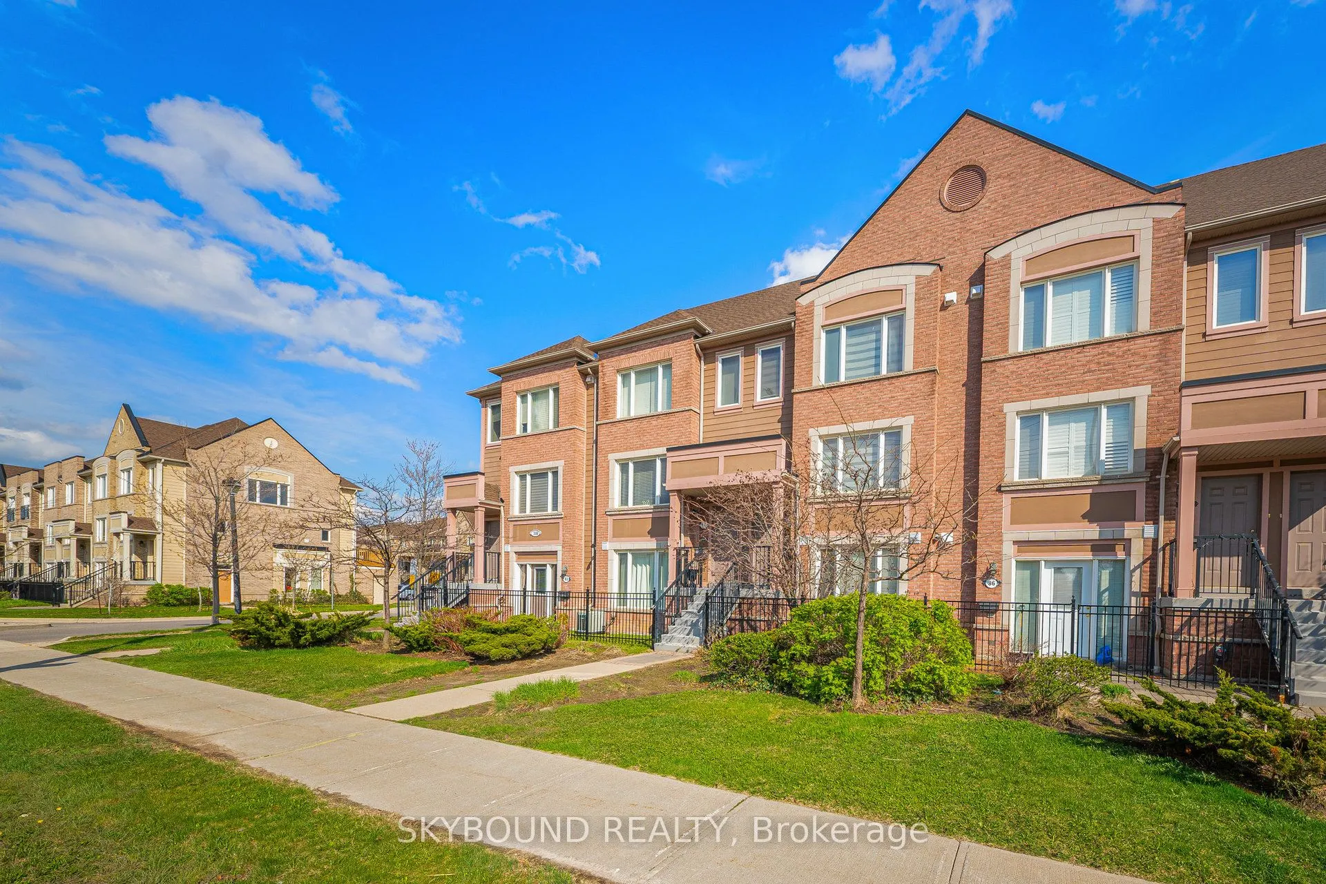3088 Eglinton Avenue W, #85