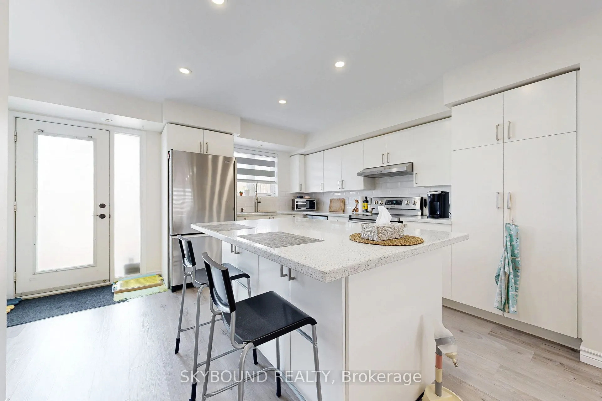 3088 Eglinton Avenue W, #85