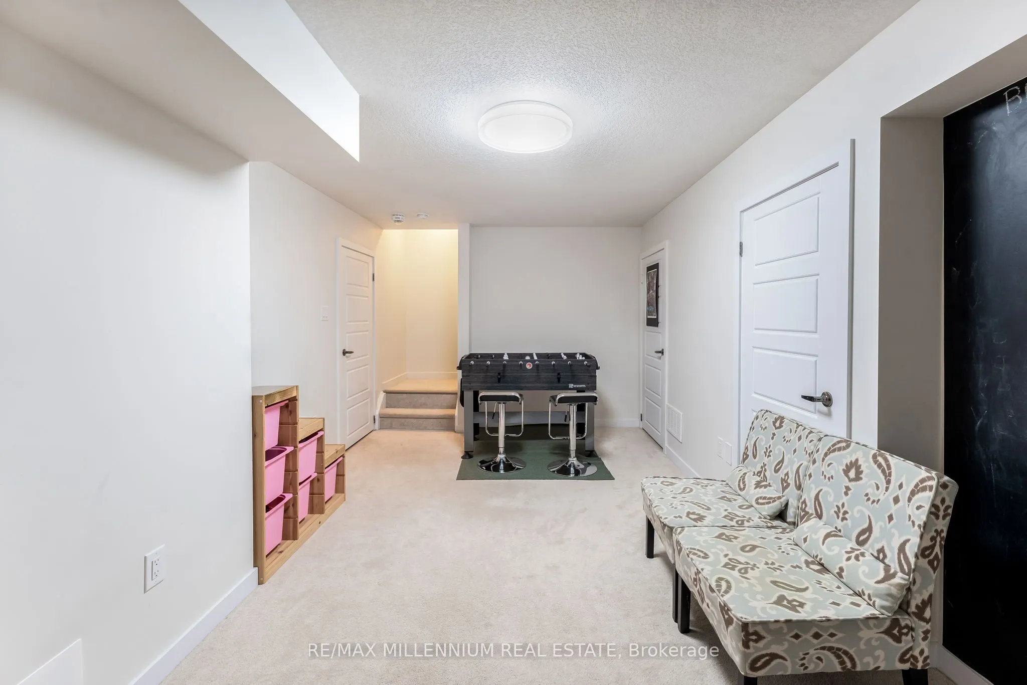 494 Queen Mary Drive