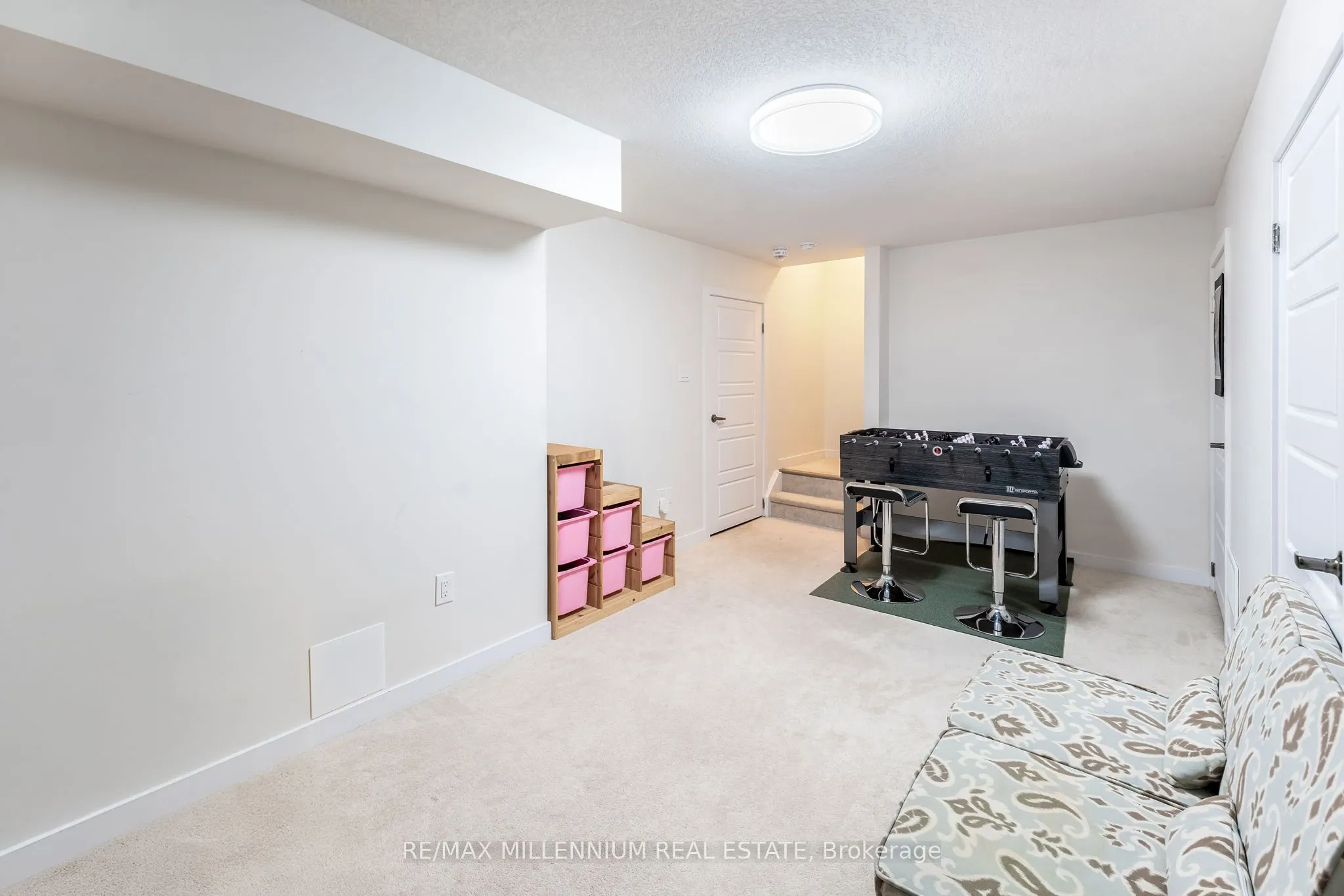 494 Queen Mary Drive