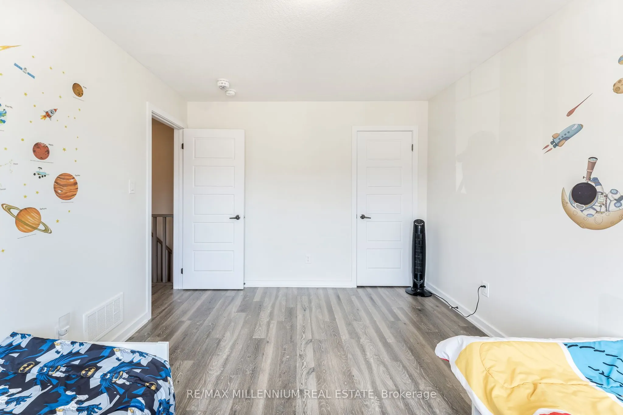 494 Queen Mary Drive