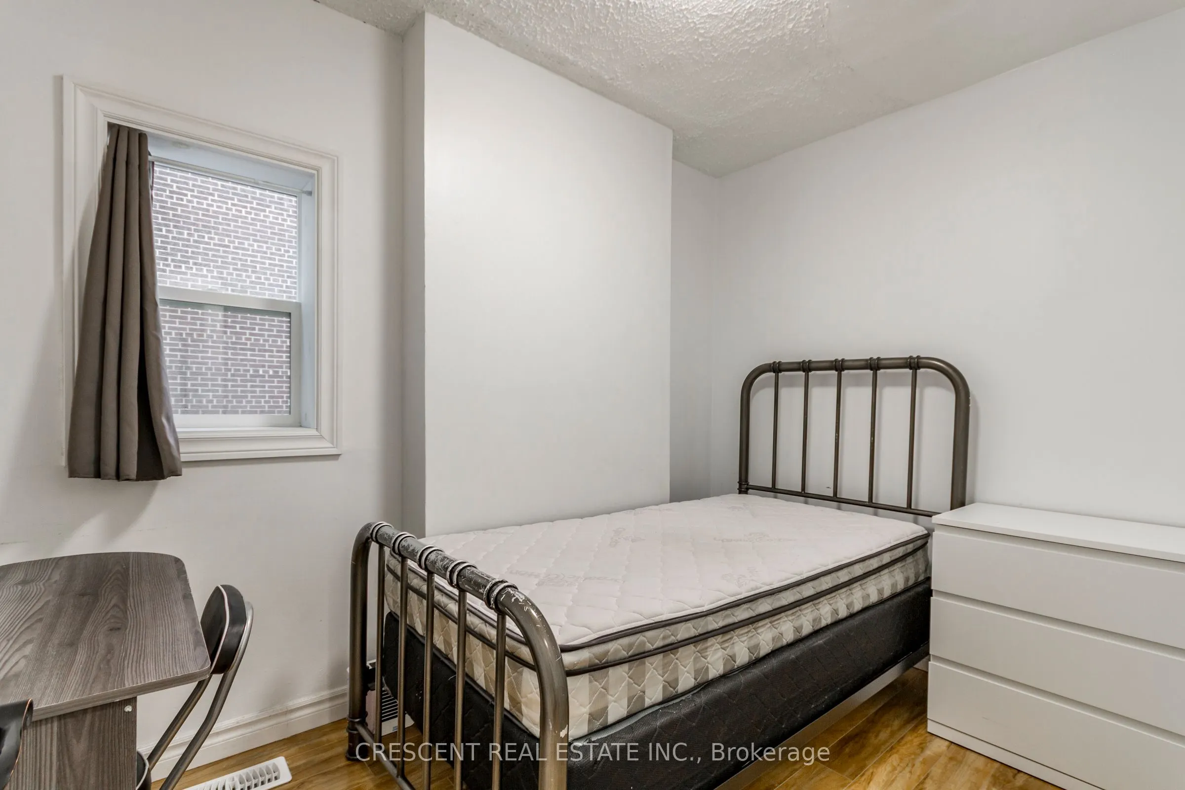 1409 King Street W, #Upper