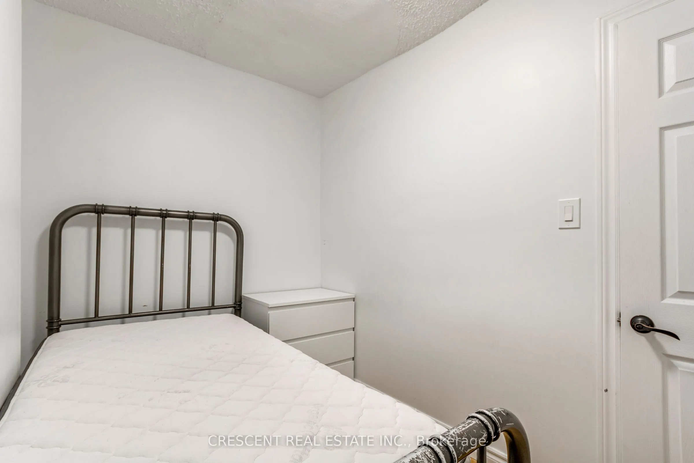 1409 King Street W, #Upper