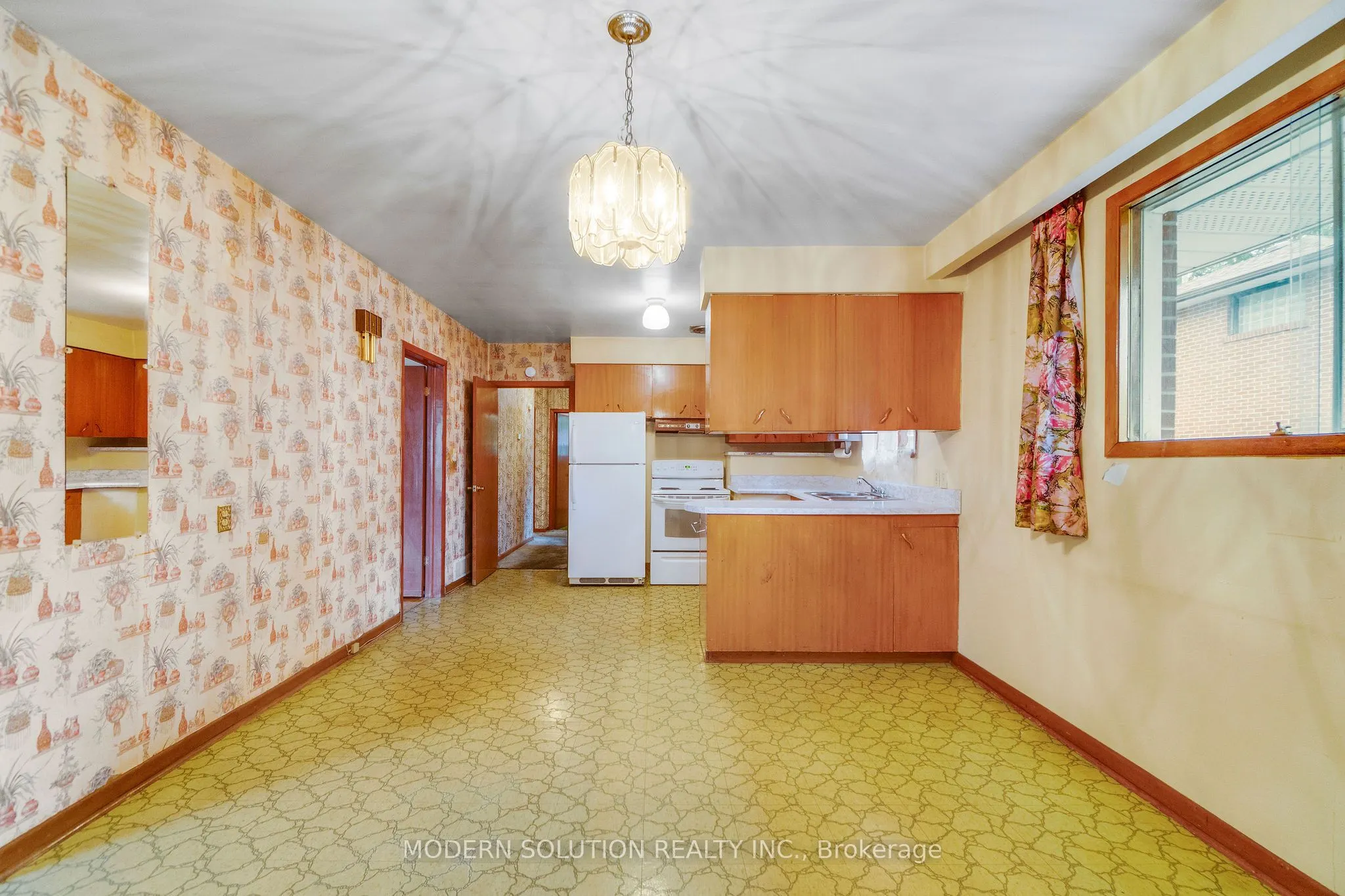 177 Eaglewood Boulevard