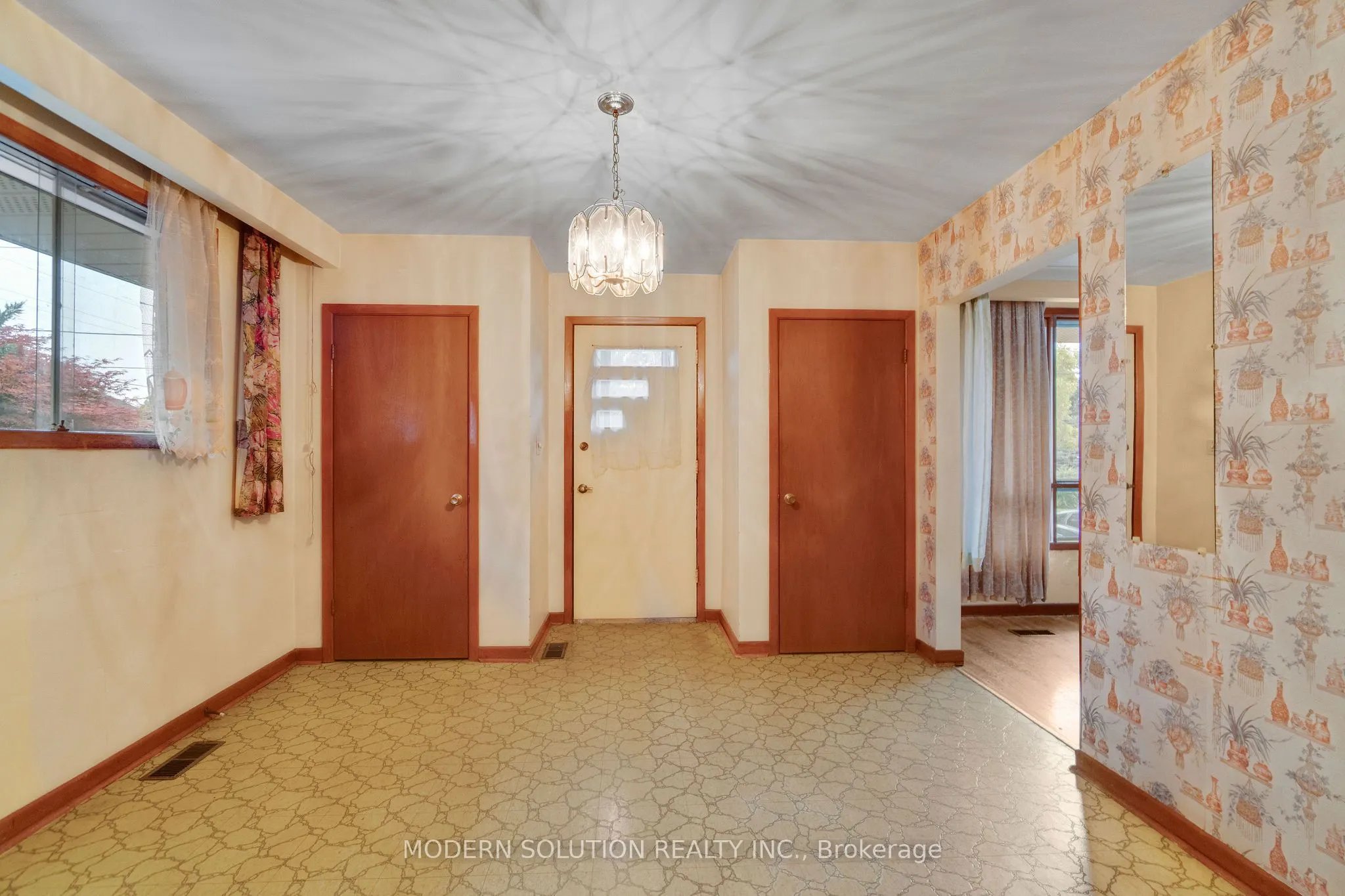 177 Eaglewood Boulevard