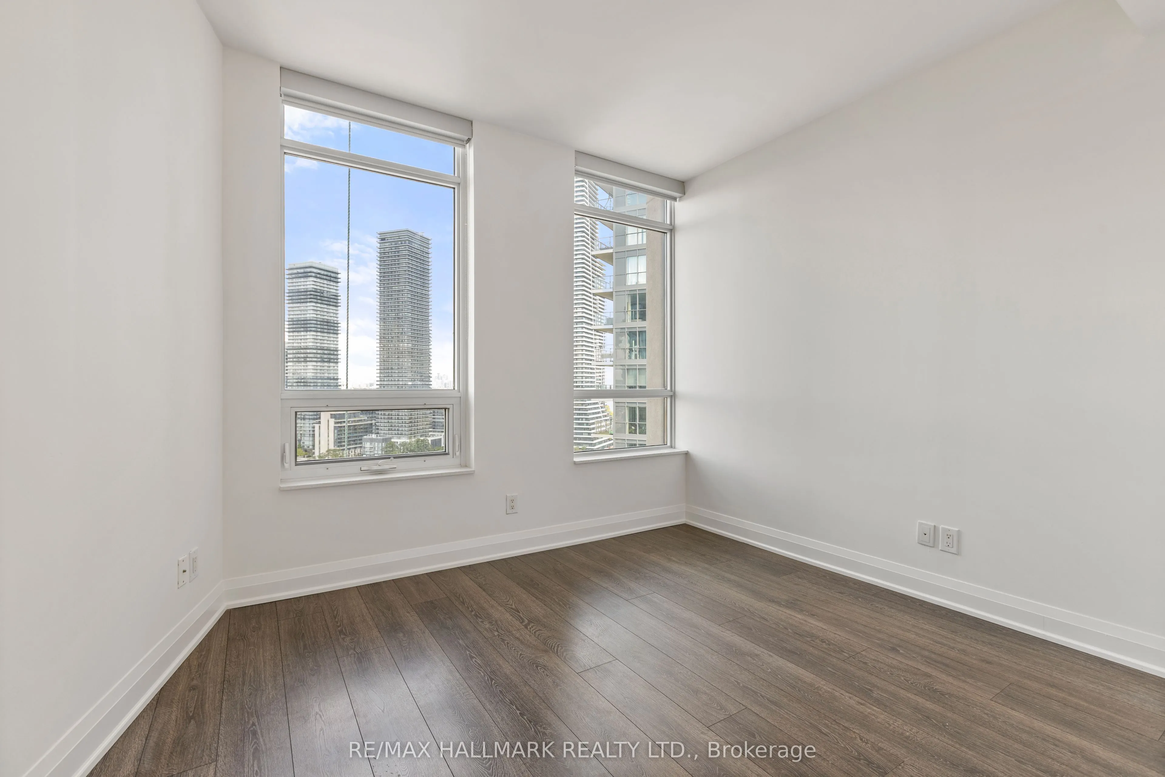 36 Park Lawn Road, #1909