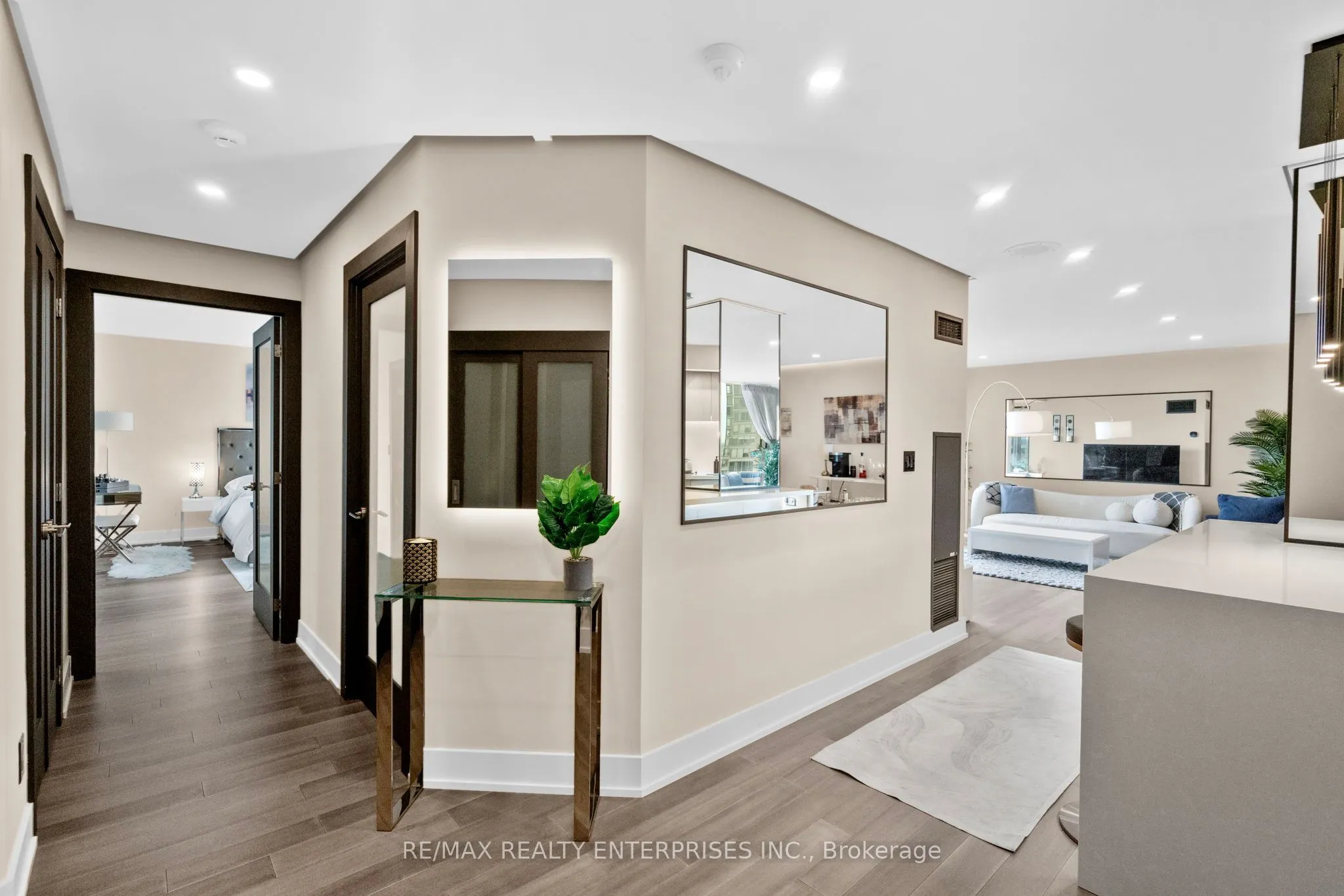 1 Palace Pier Court #1208
