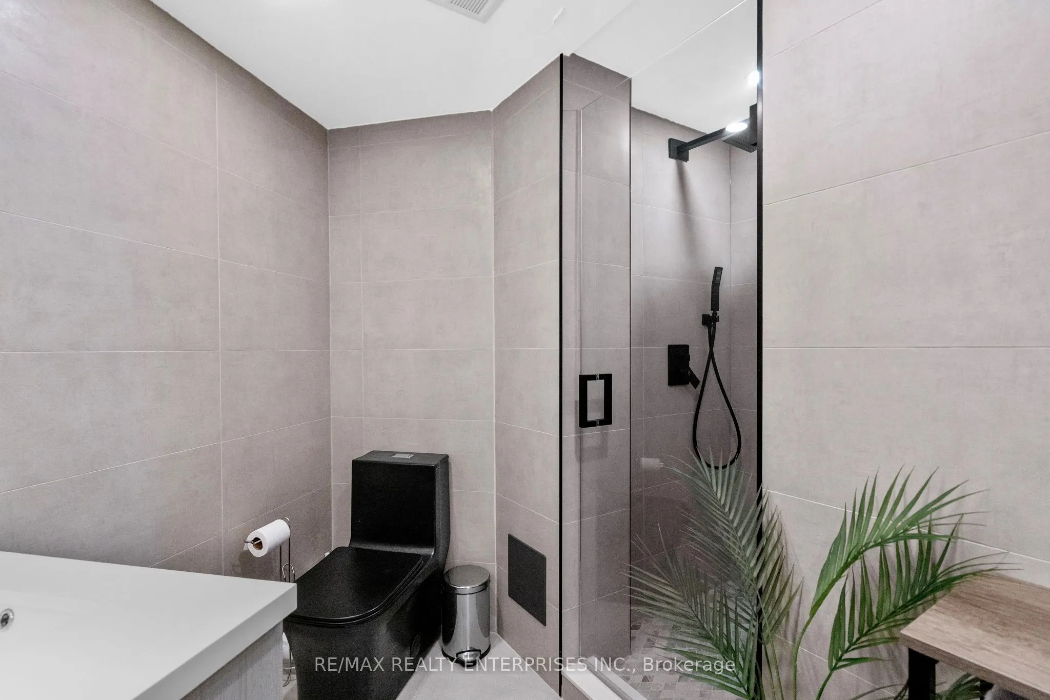 1 Palace Pier Court #1208