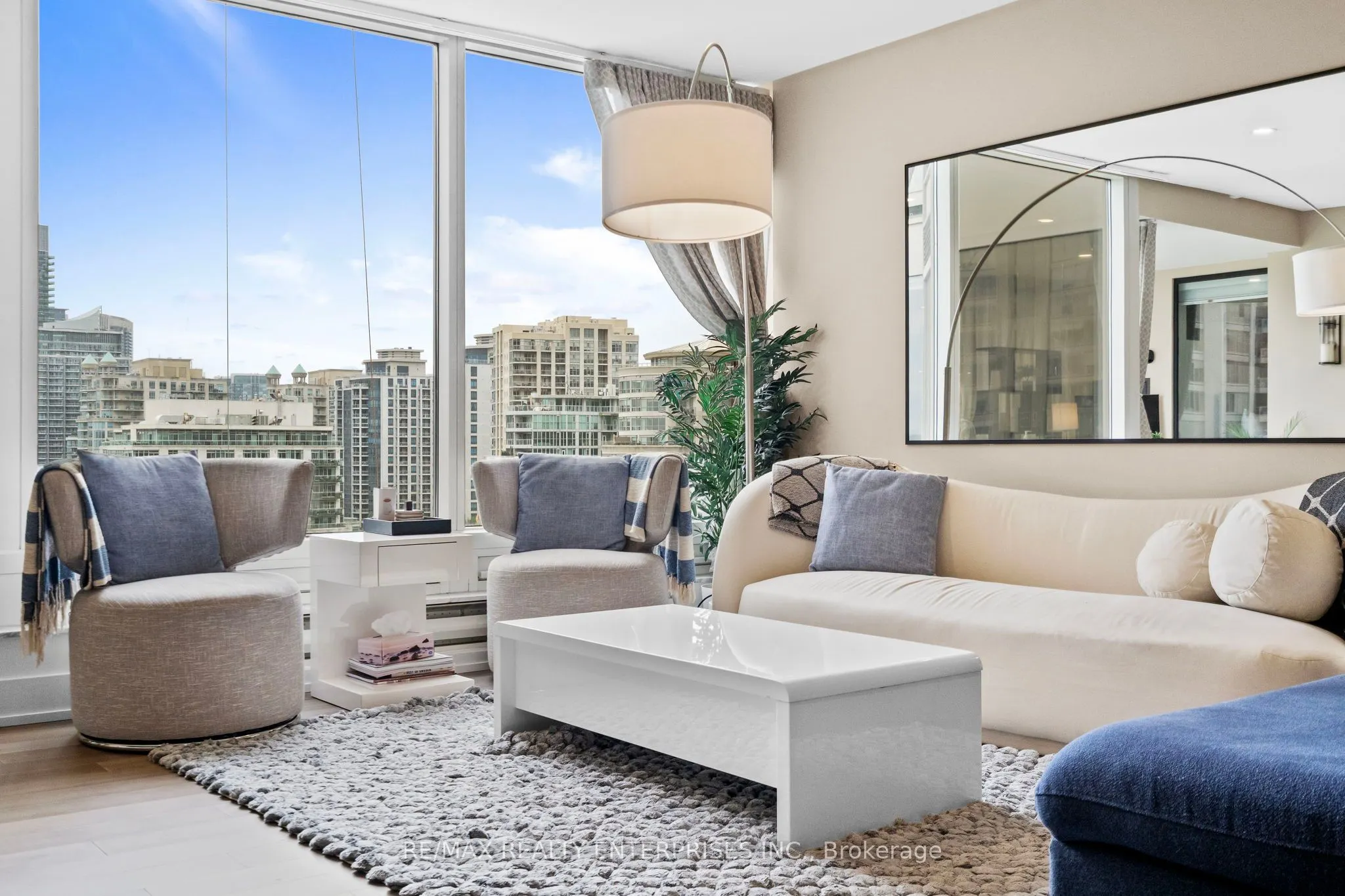 1 Palace Pier Court #1208