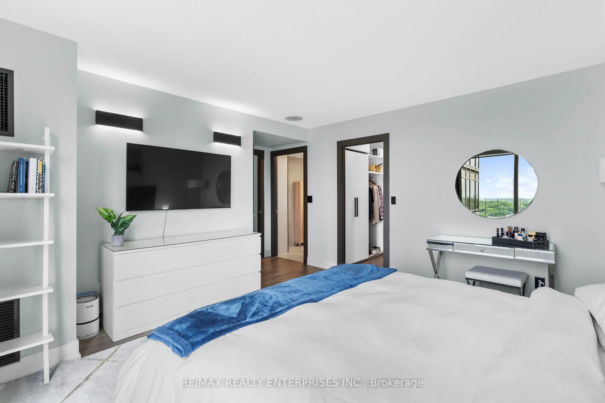 1 Palace Pier Court #1208