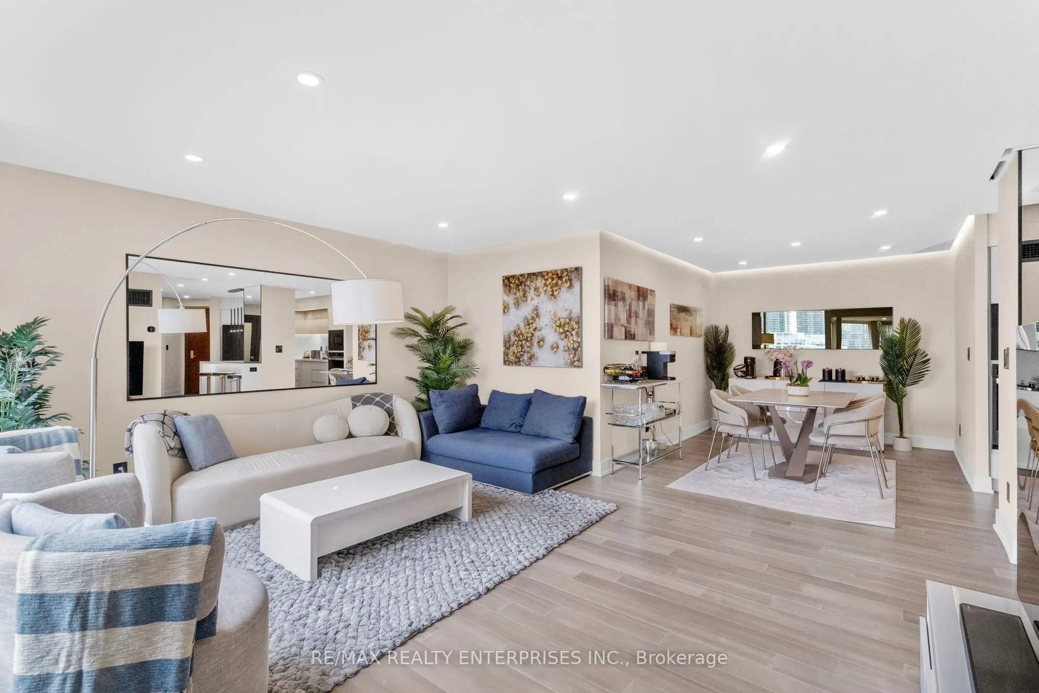1 Palace Pier Court #1208