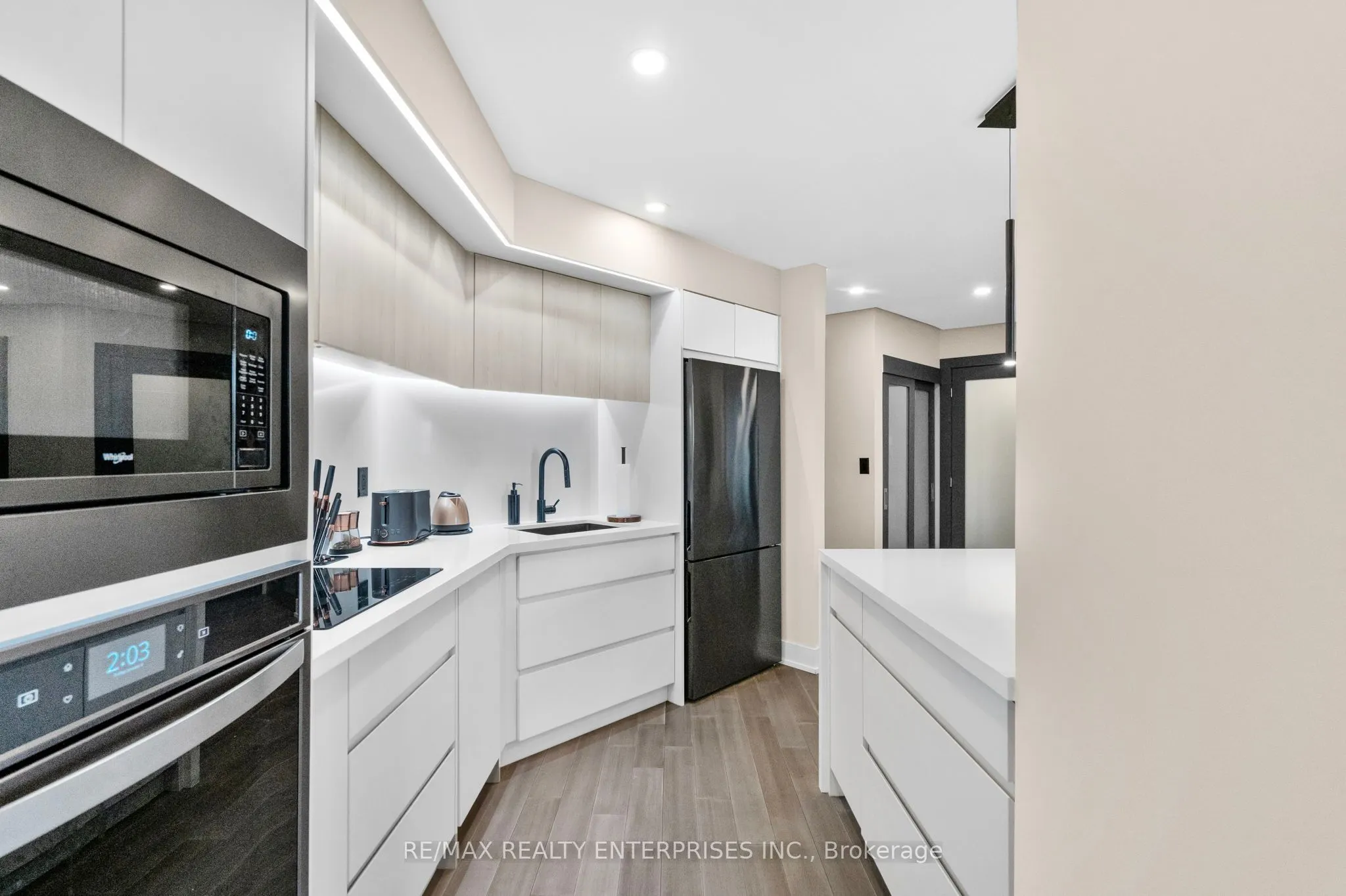 1 Palace Pier Court #1208