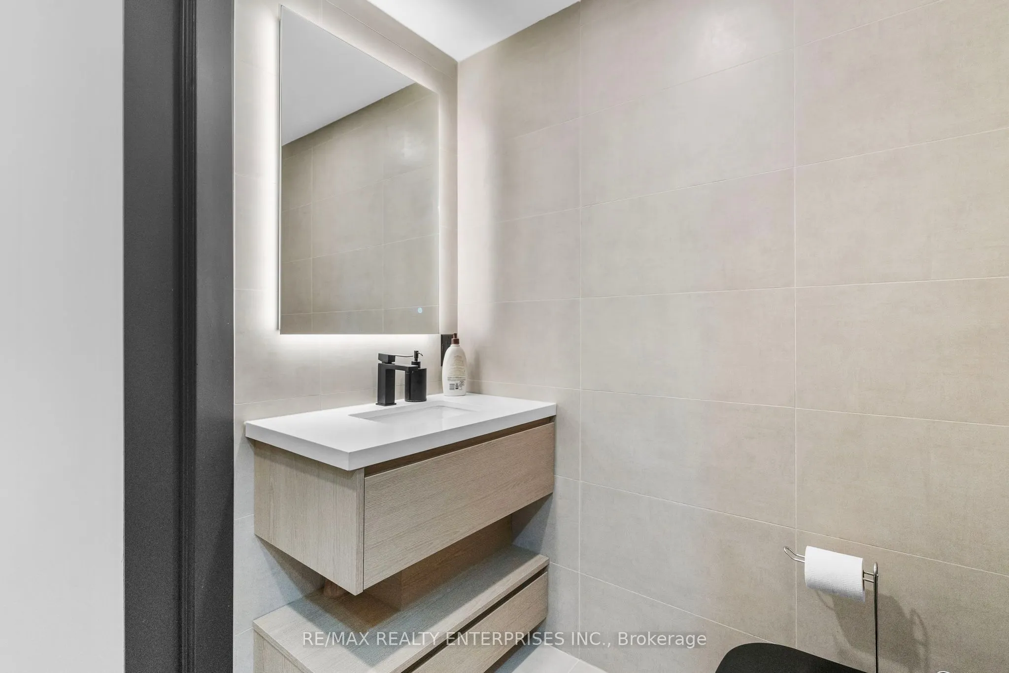 1 Palace Pier Court #1208