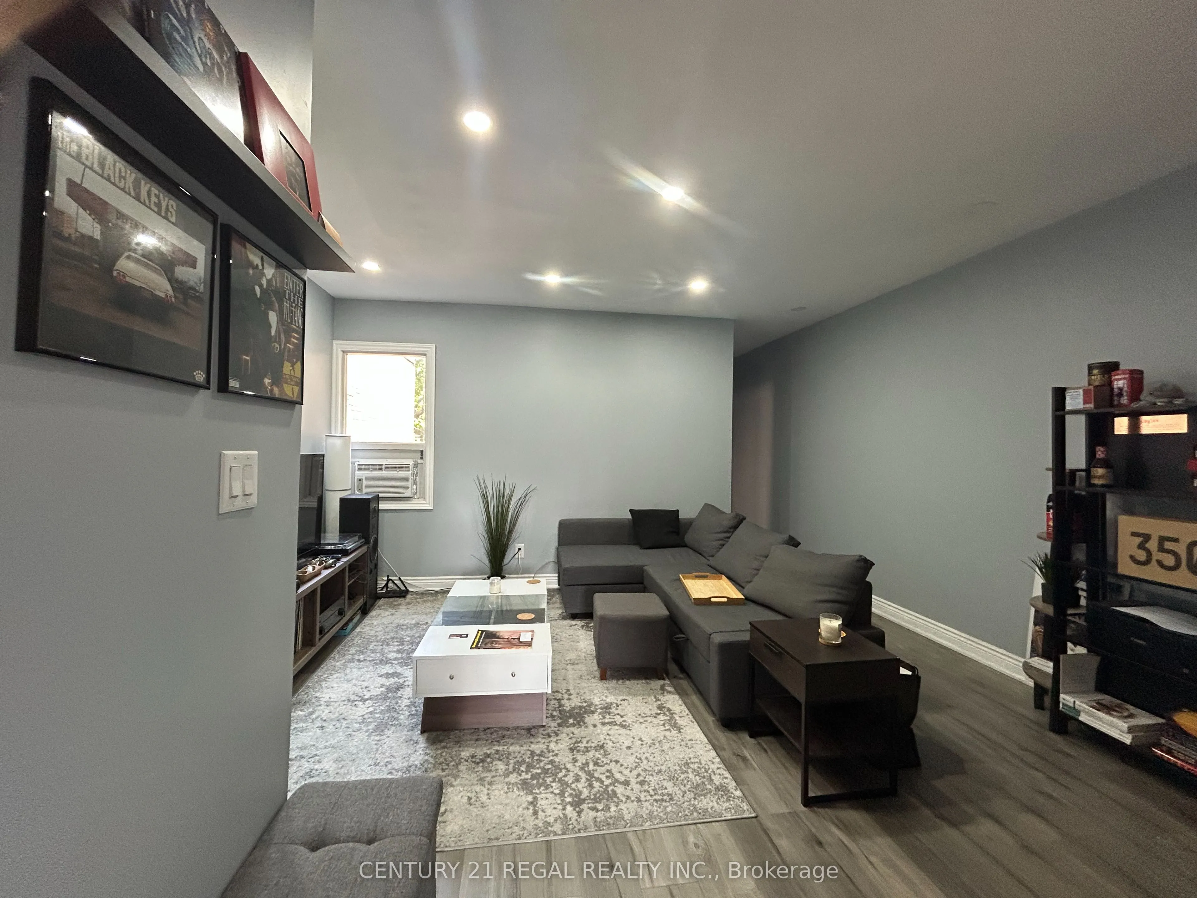 1250 Bloor Street W, #2nd floor