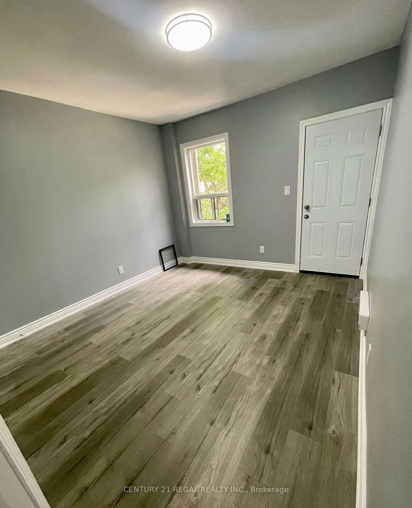 1250 Bloor Street W, #2nd floor