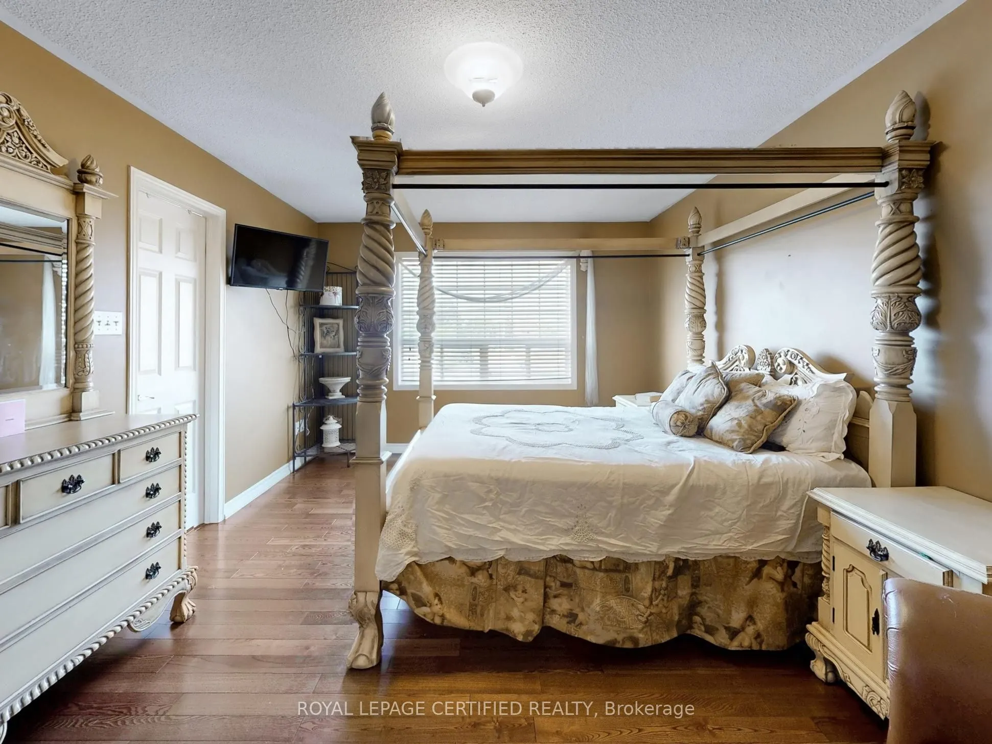 38 Lawren Harris Crescent