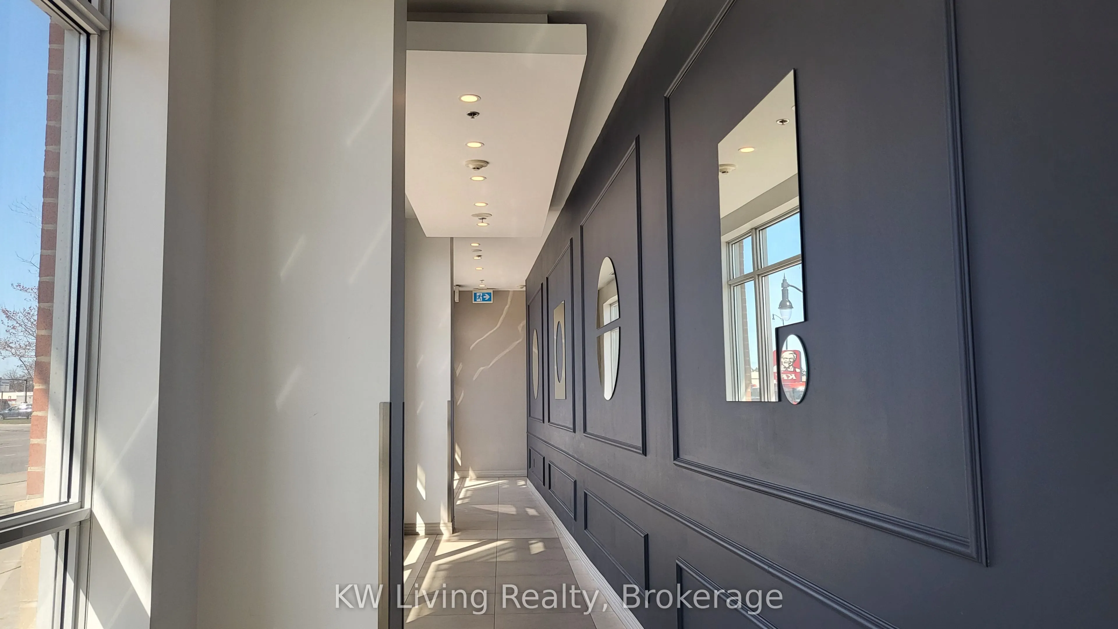 215 Queen Street E, #810