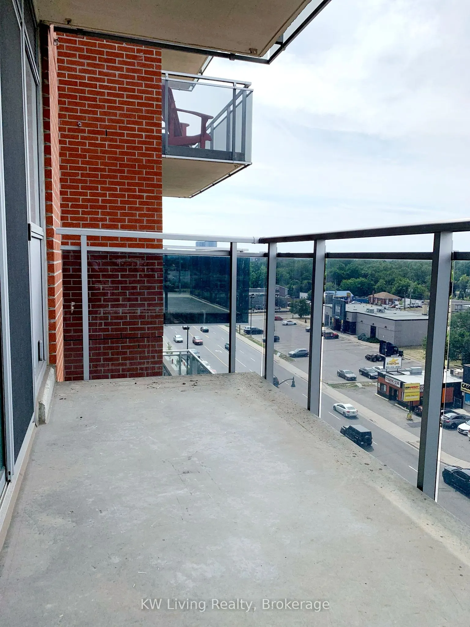 215 Queen Street E, #810