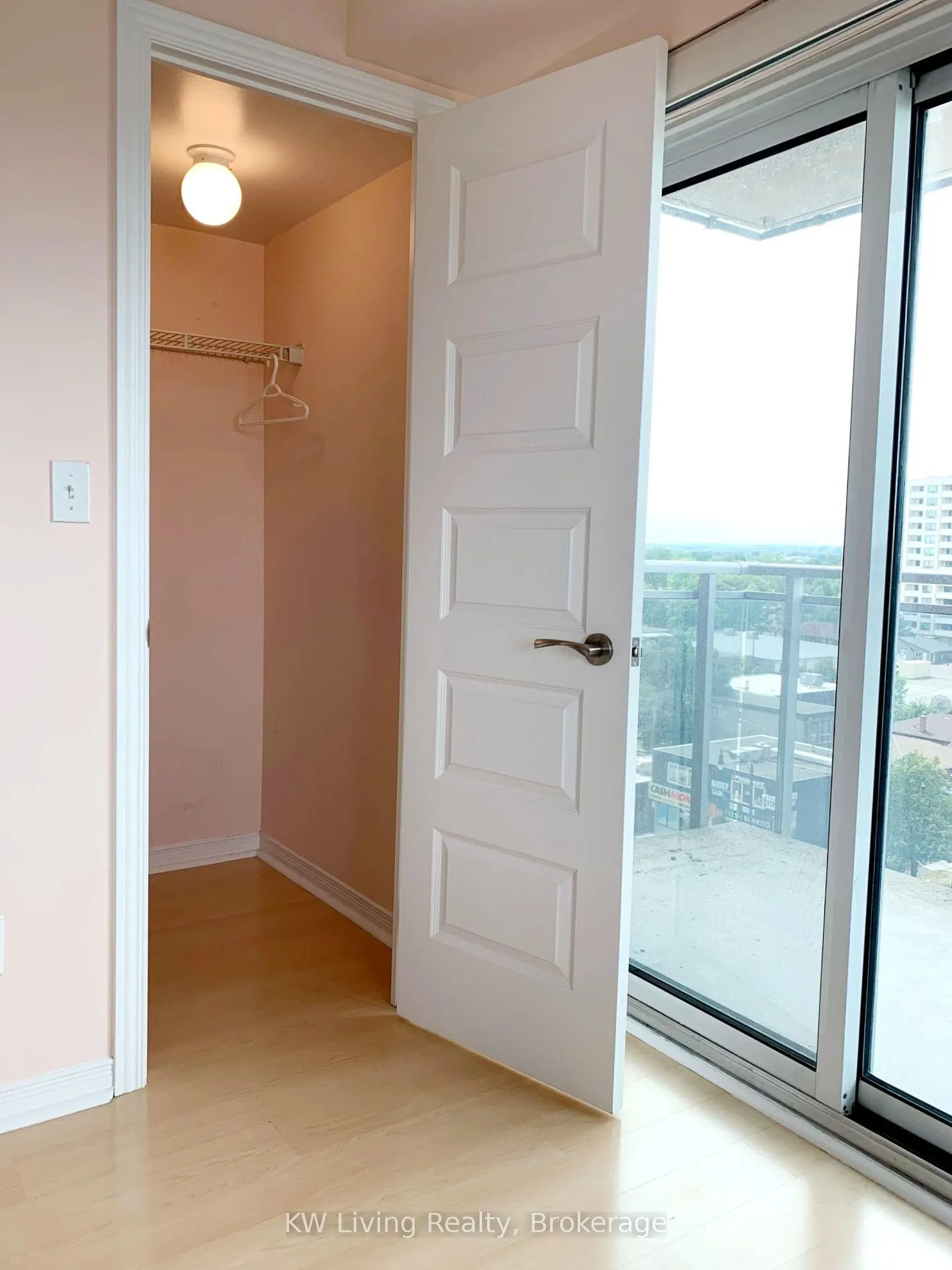 215 Queen Street E, #810