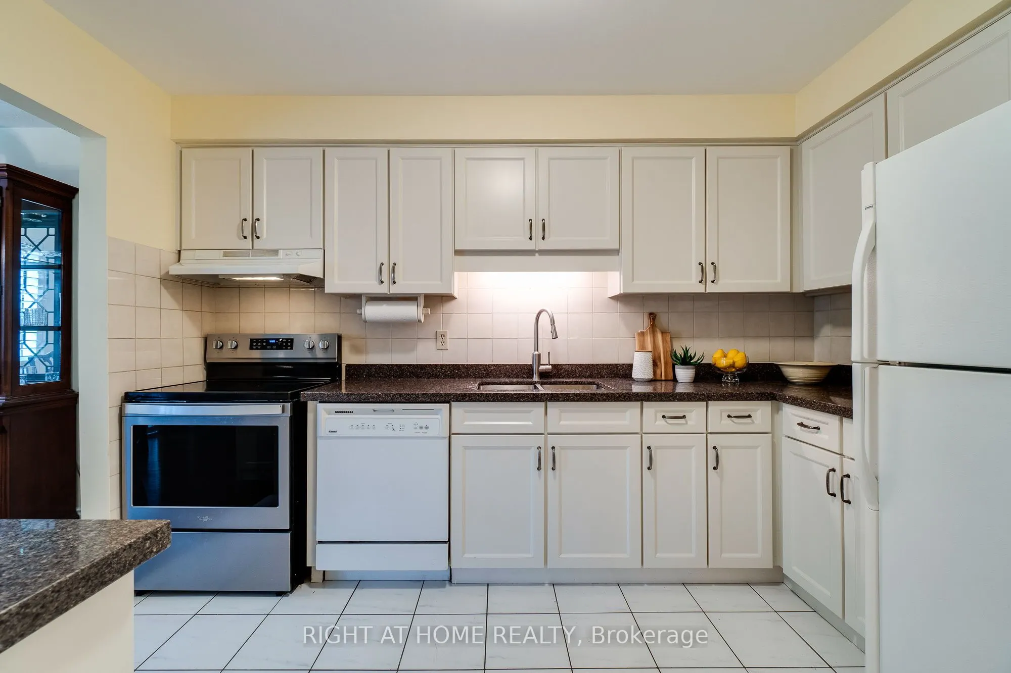 1205 Lamb's Court, #7