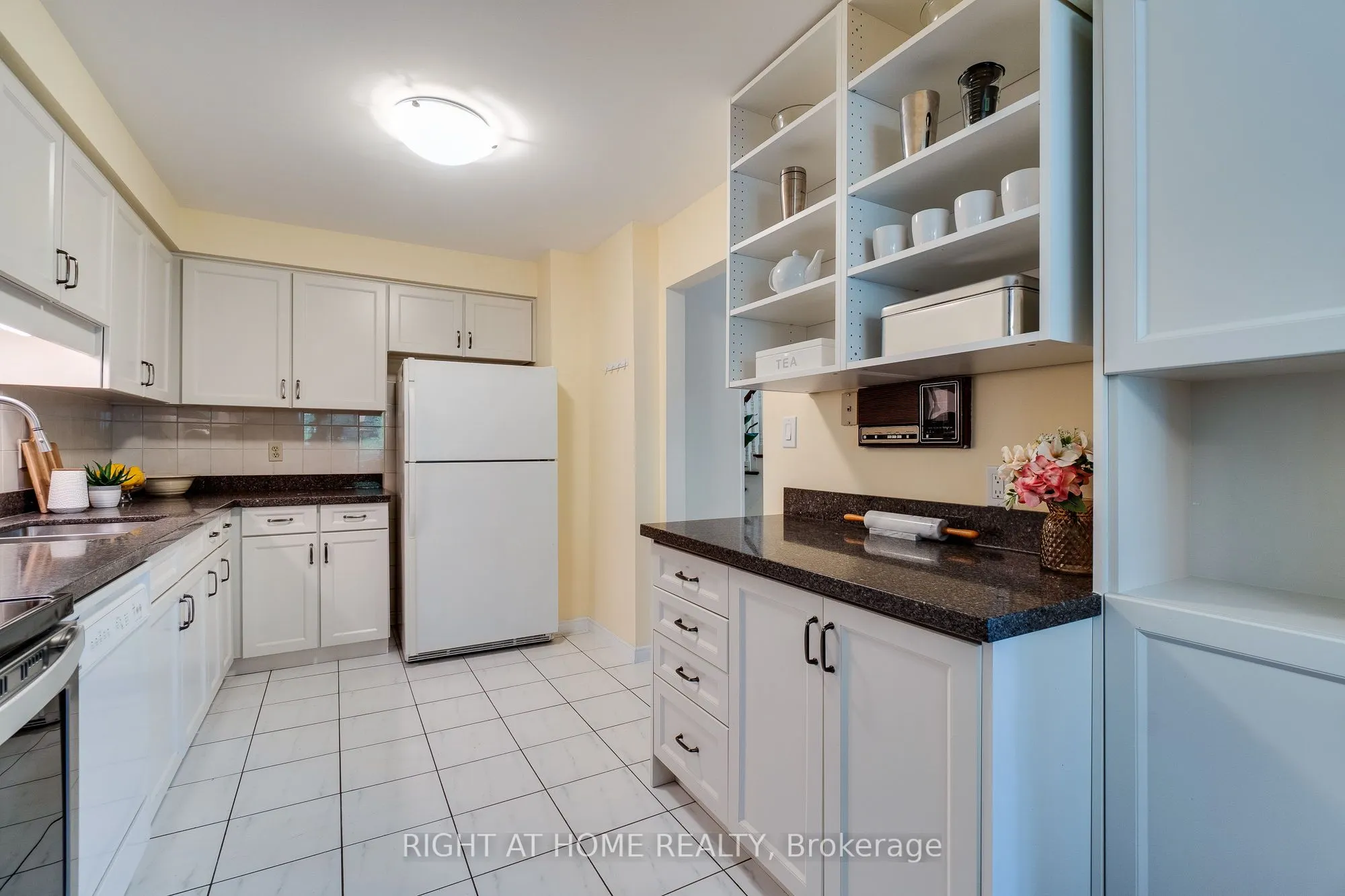 1205 Lamb's Court, #7