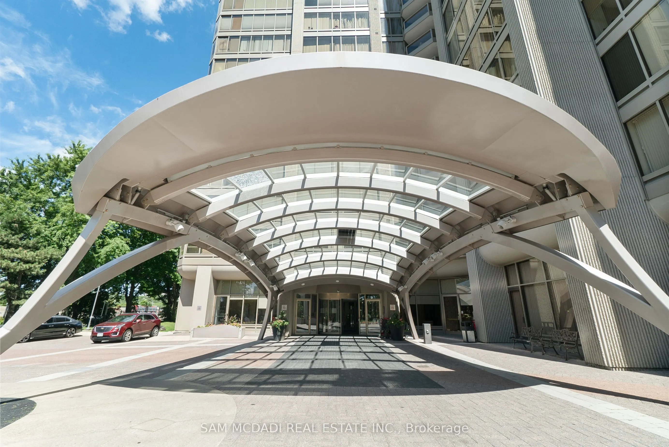 2045 Lakeshore Boulevard W, #2212